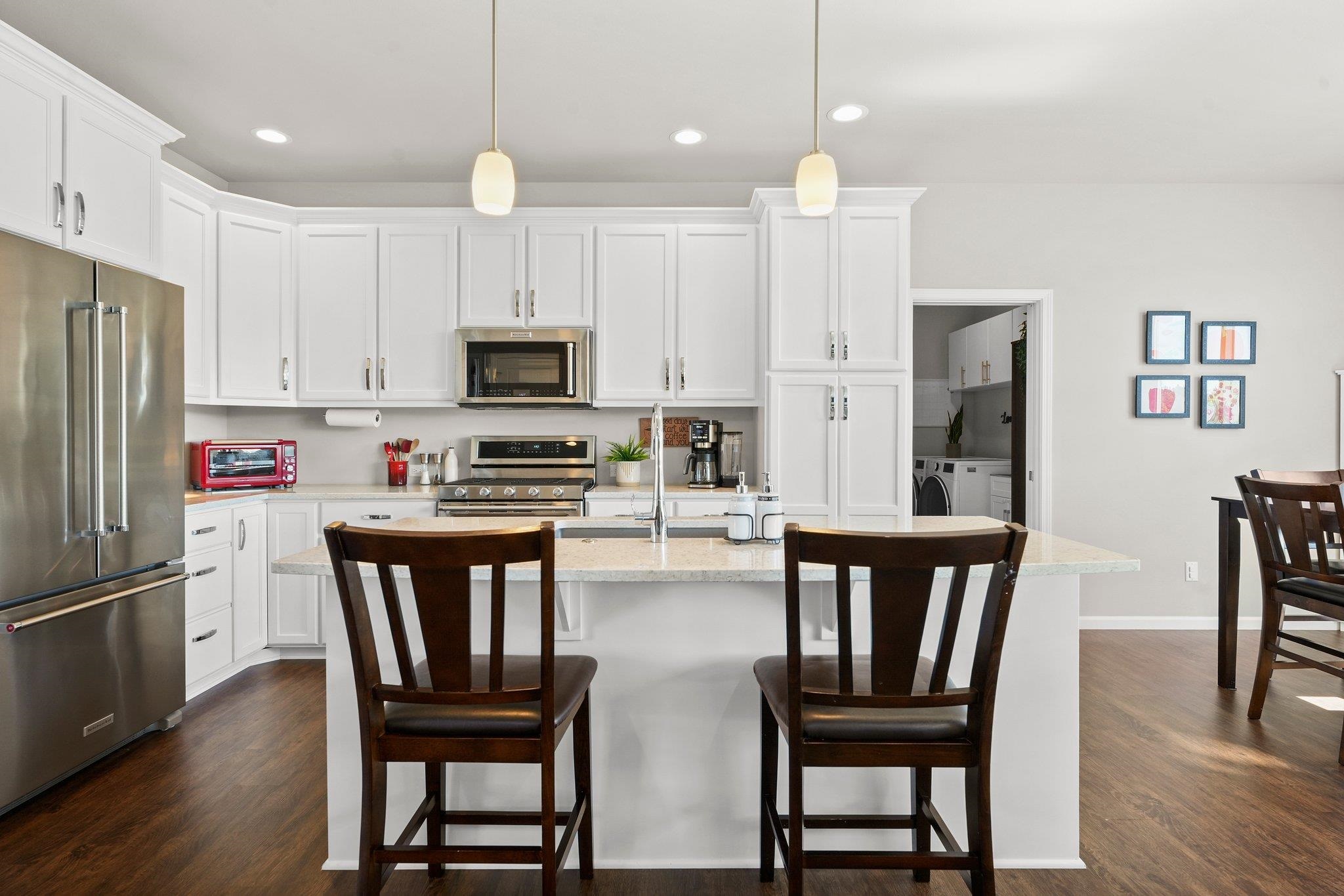 835 E Chapel Royal Drive