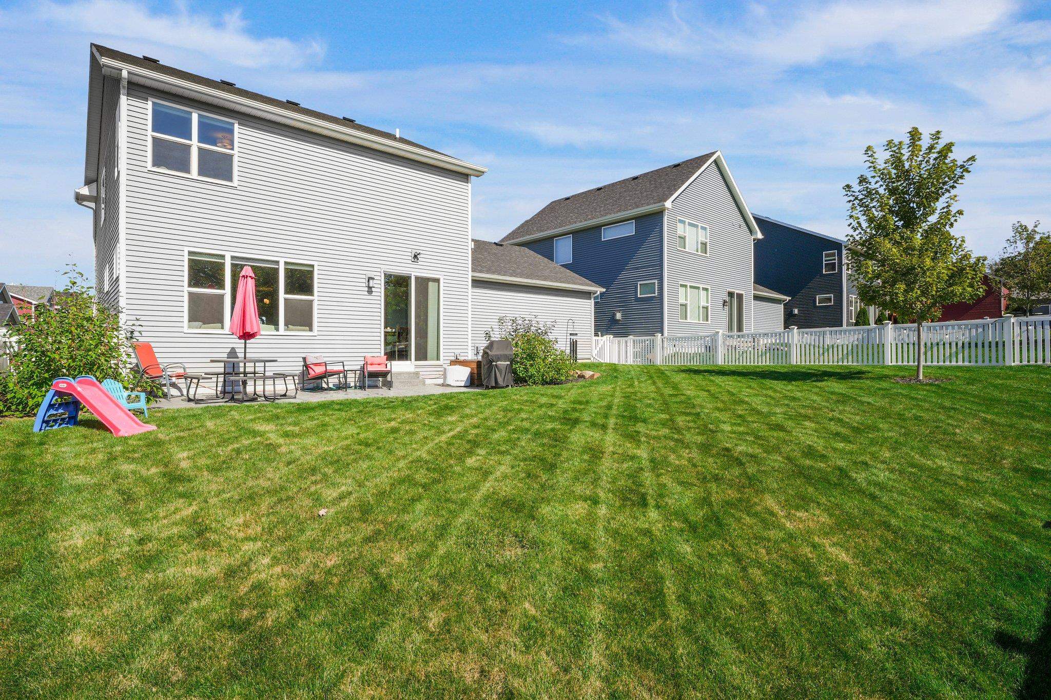 835 E Chapel Royal Drive