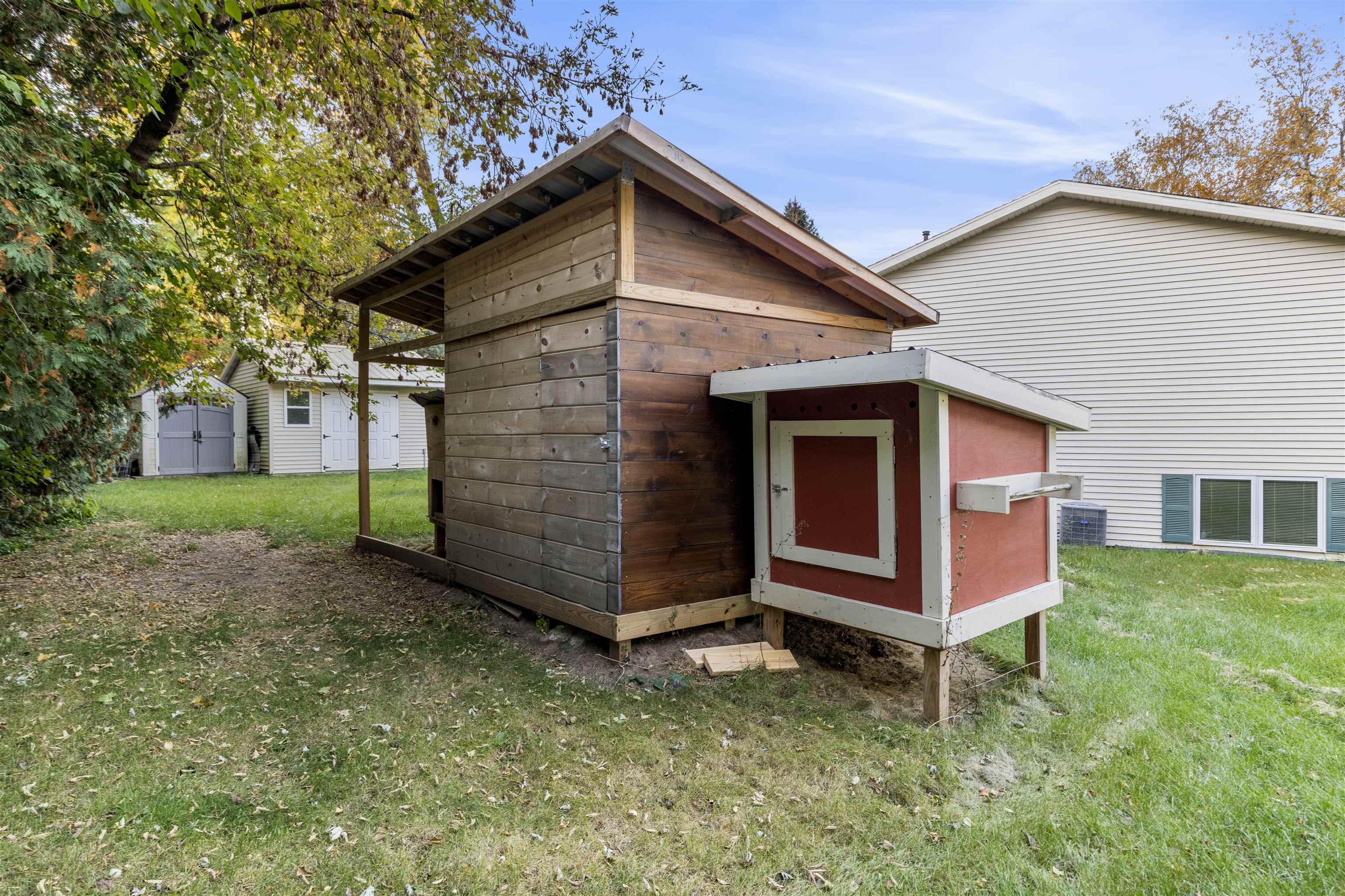 117 DAHLEN Circle