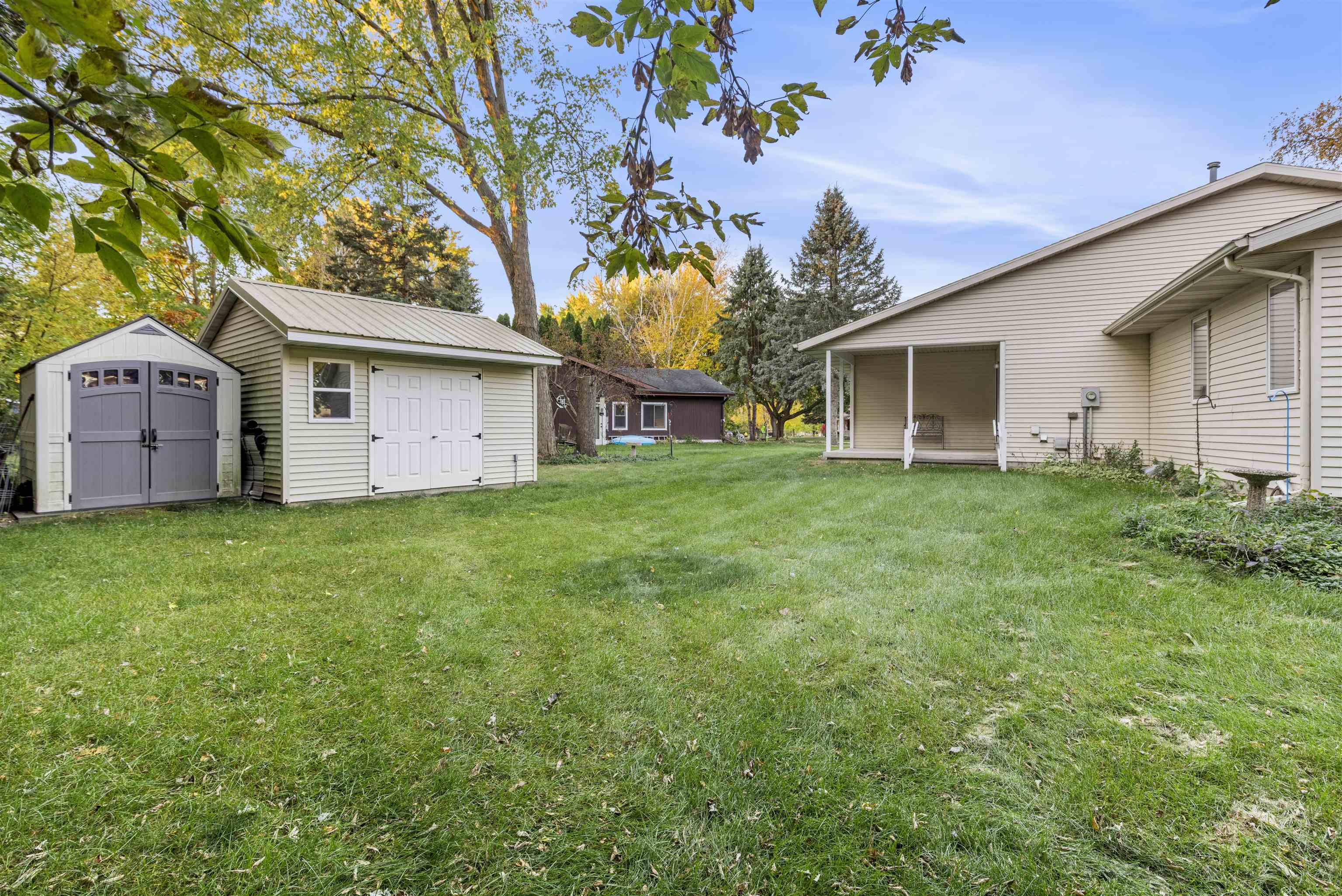 117 DAHLEN Circle