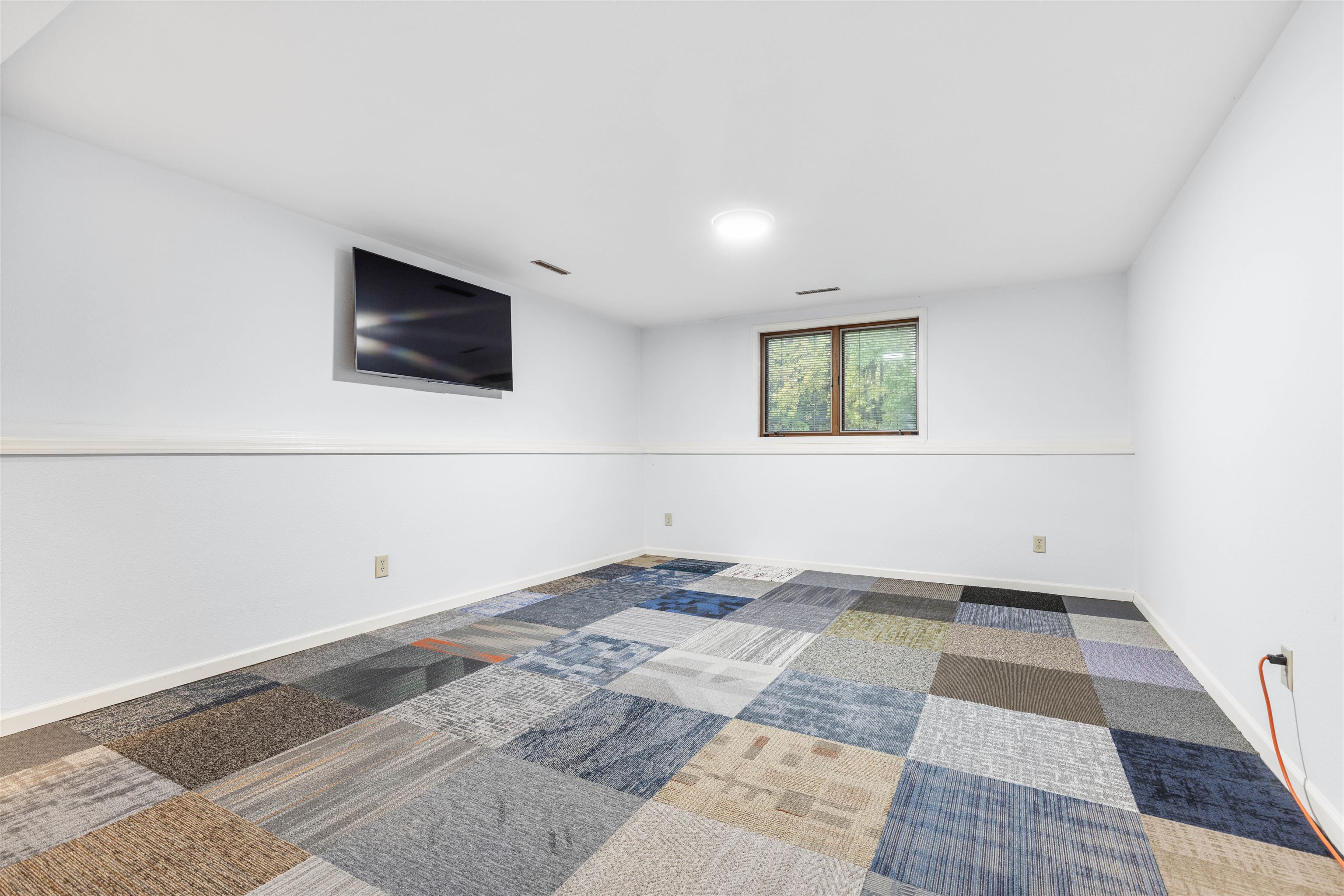 117 DAHLEN Circle
