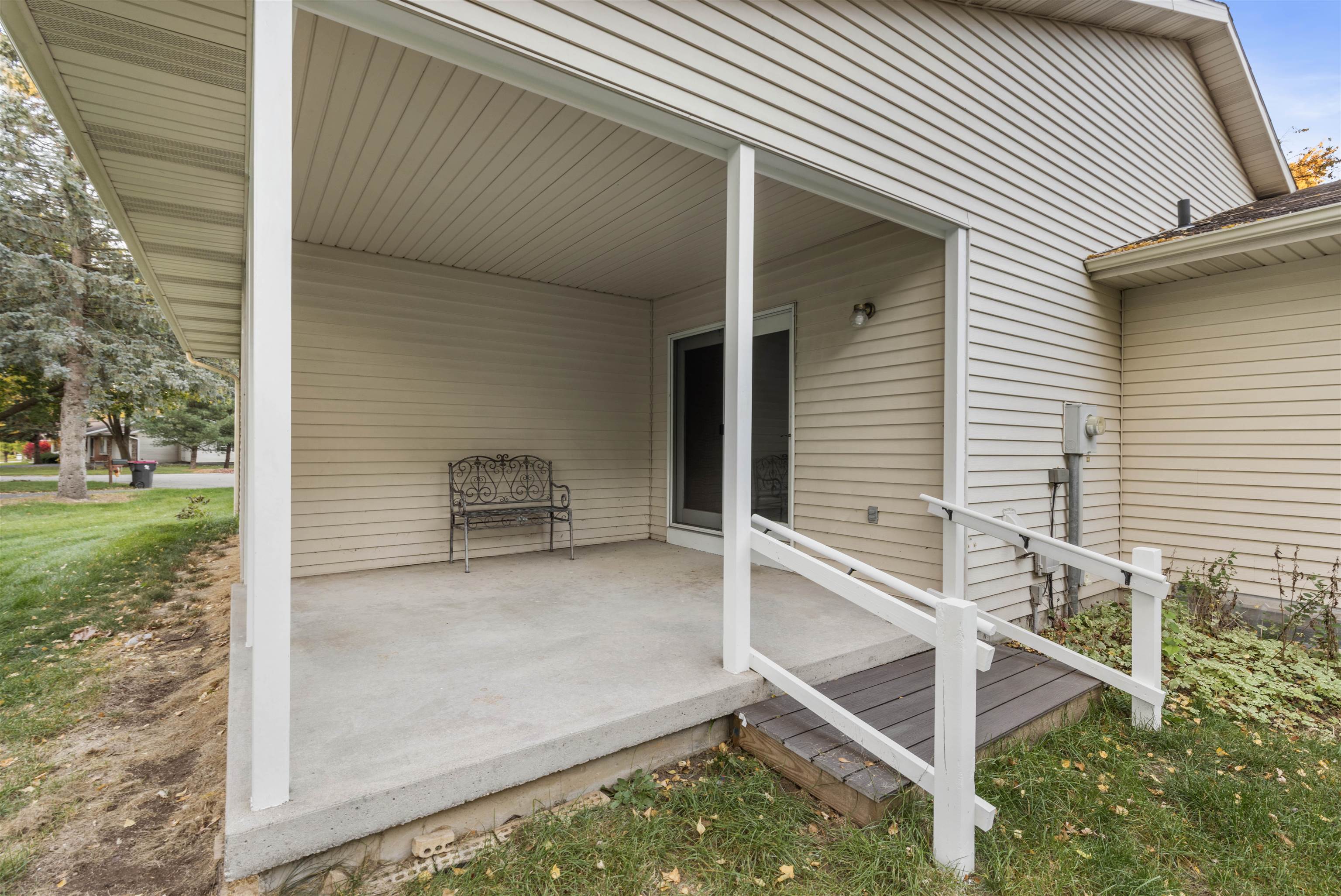 117 DAHLEN Circle