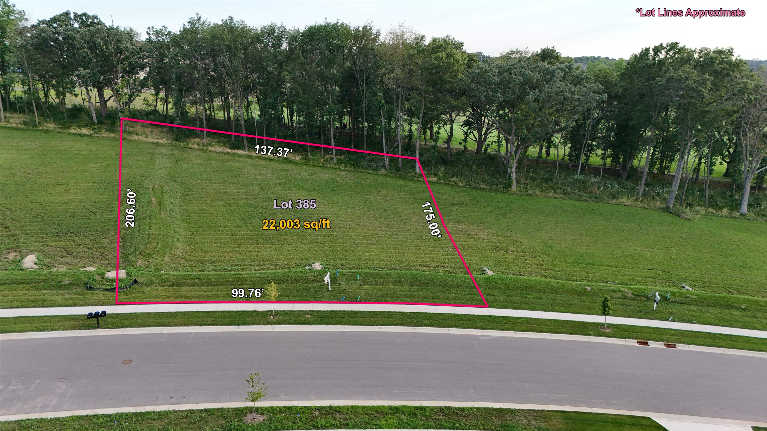L385 Interlachen Avenue