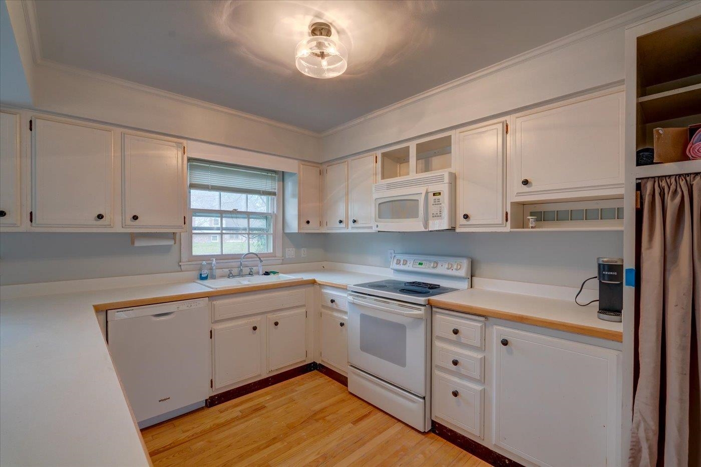 2311 Maywood Circle