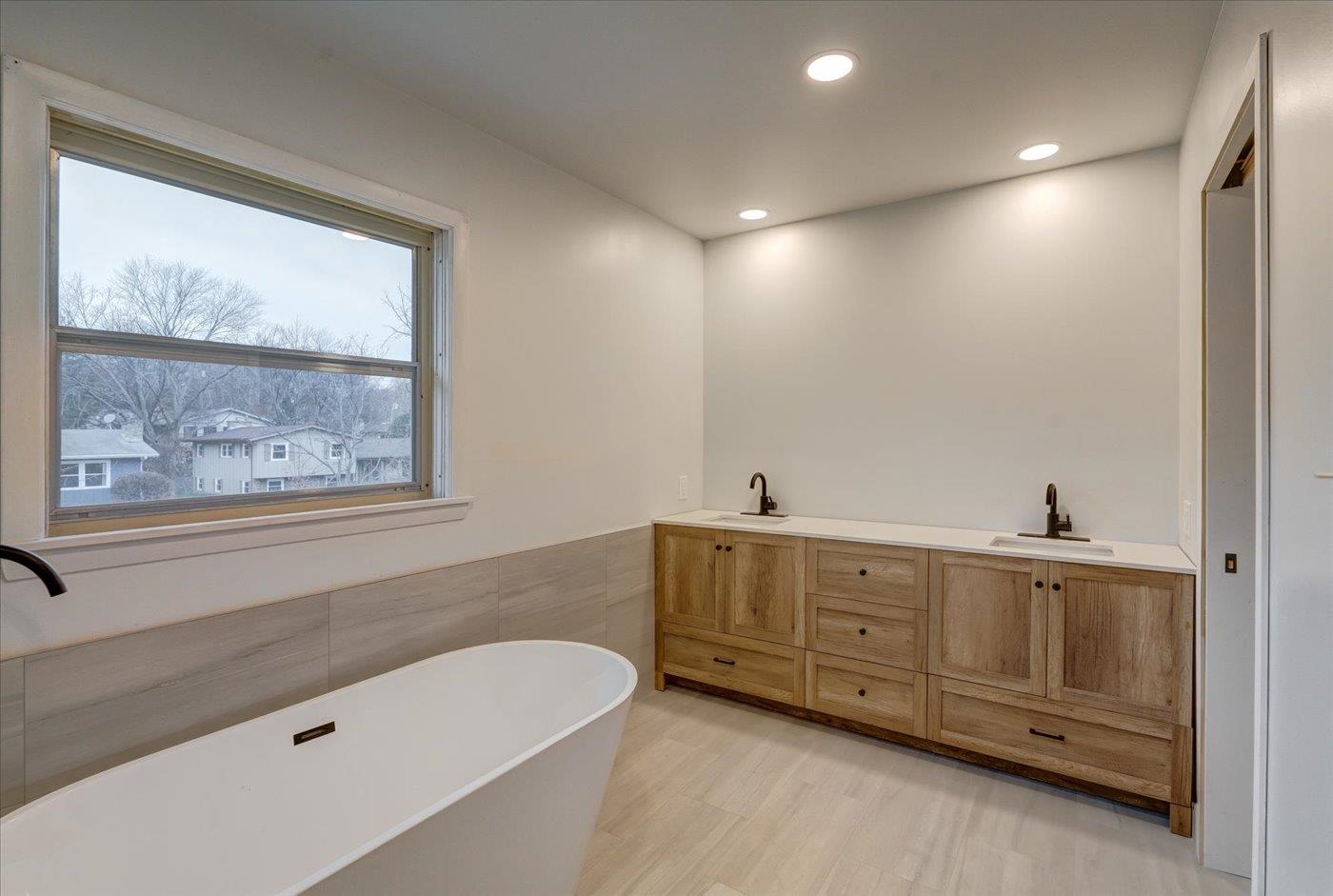 2311 Maywood Circle