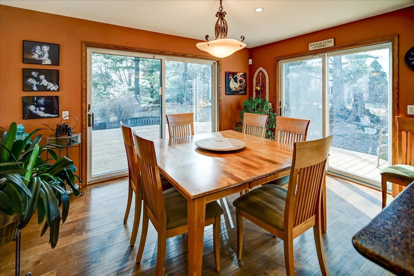 4939 Highwood Circle