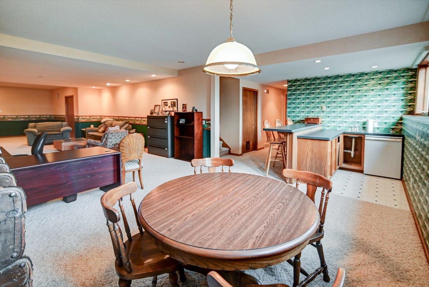 4939 Highwood Circle