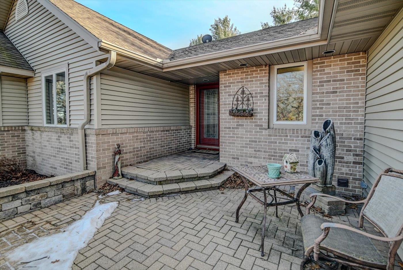 4939 Highwood Circle