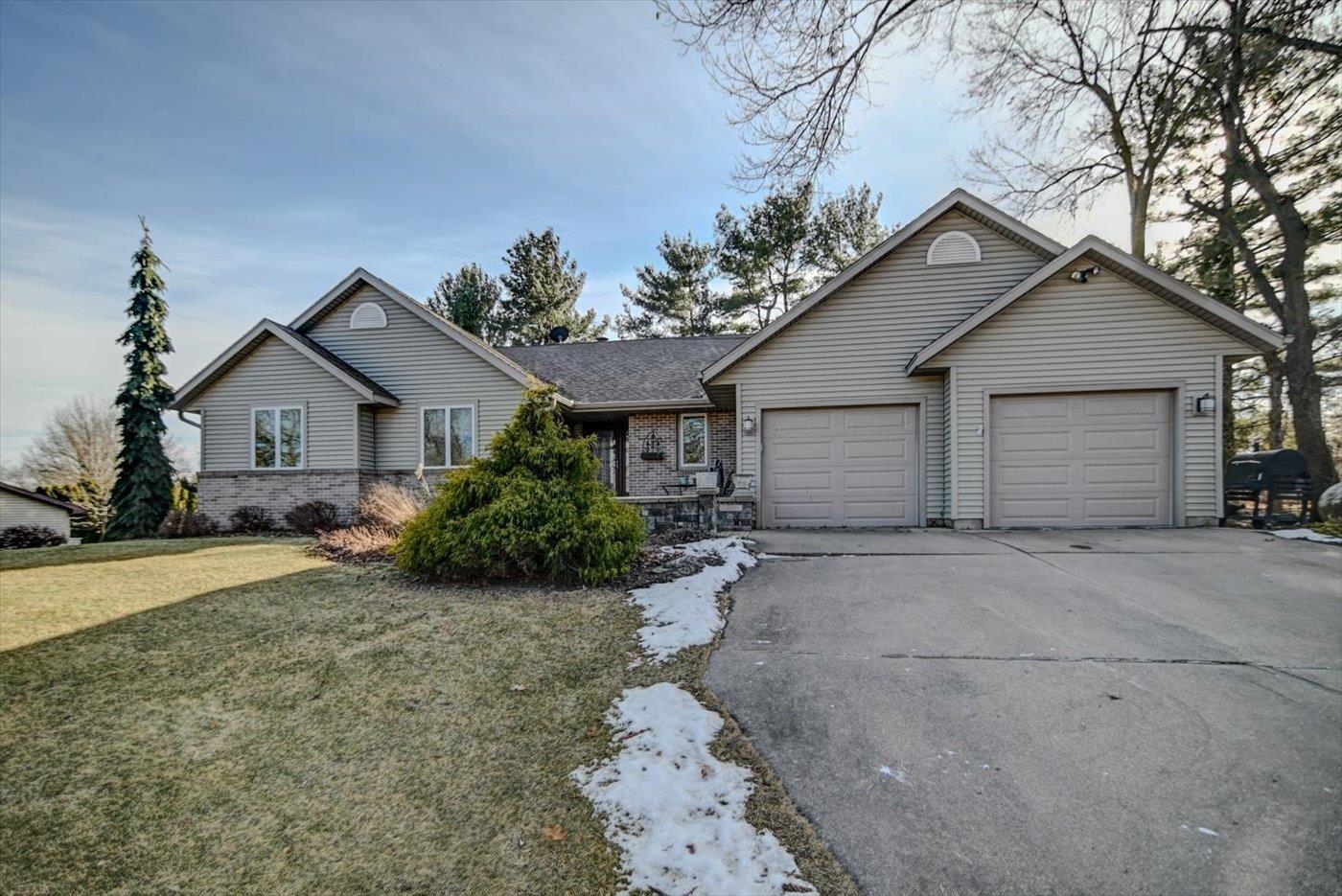 4939 Highwood Circle