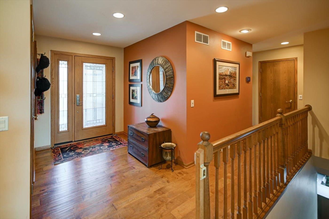 4939 Highwood Circle