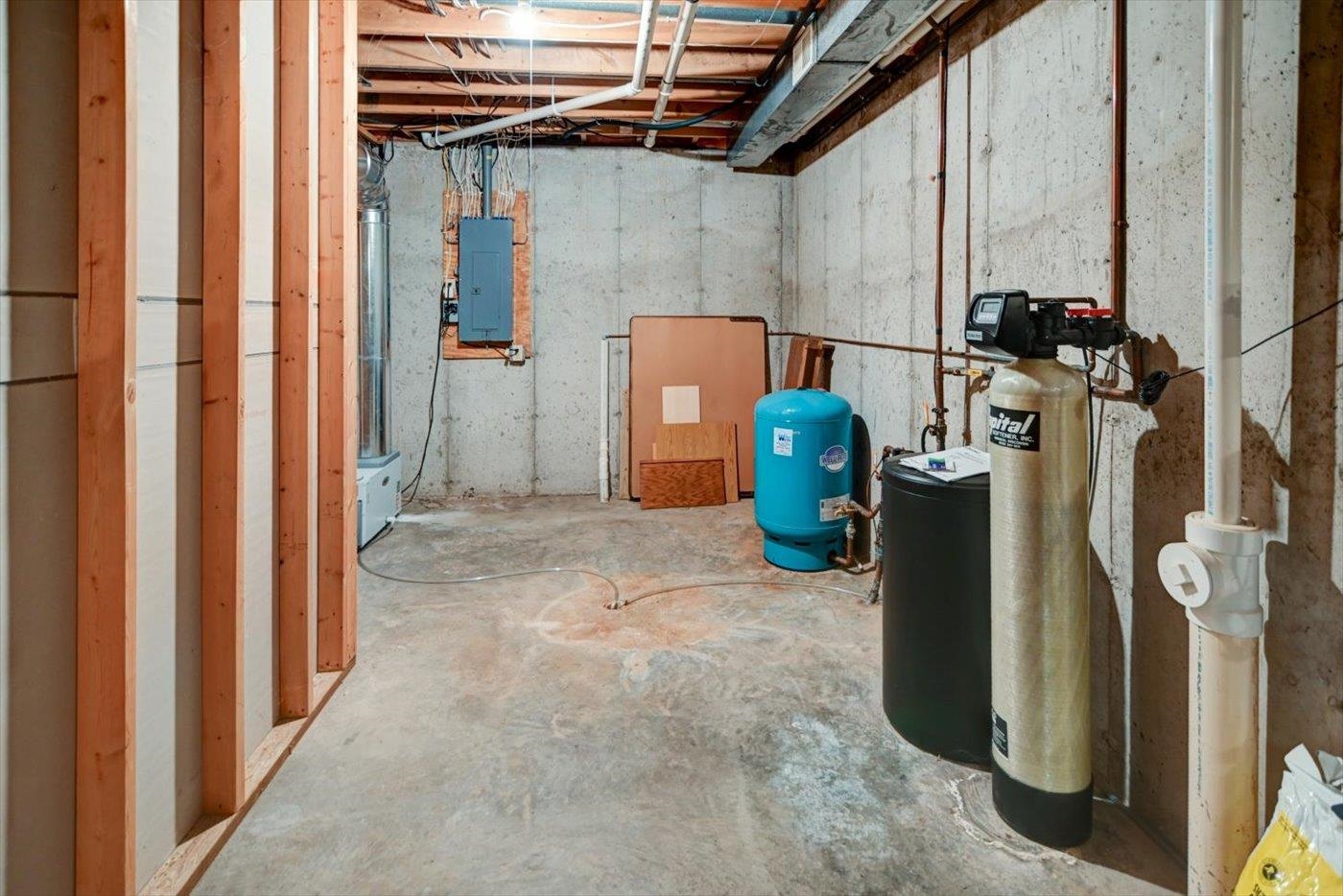 4939 Highwood Circle