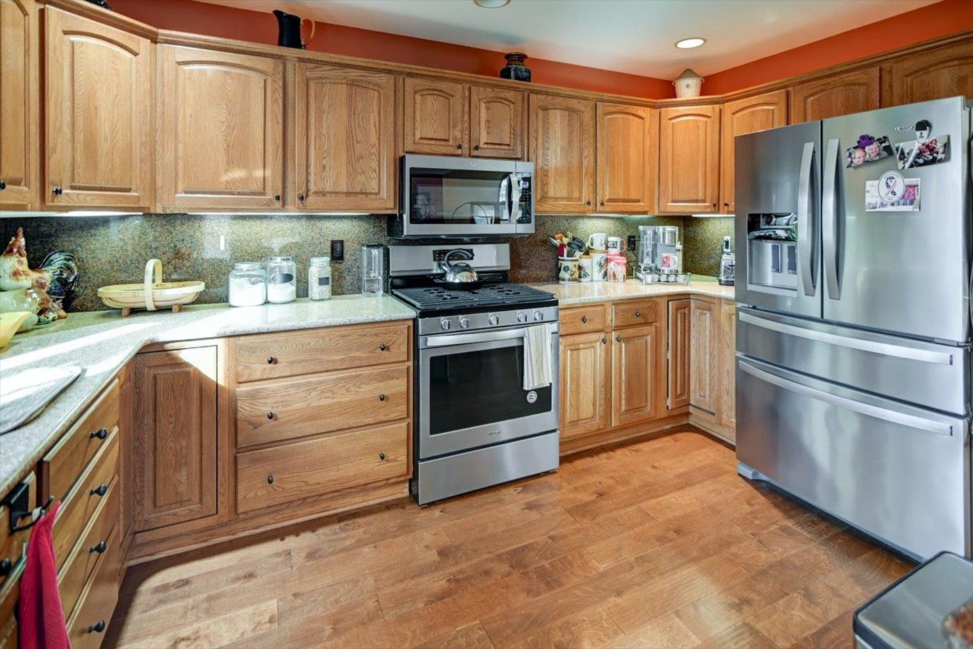 4939 Highwood Circle