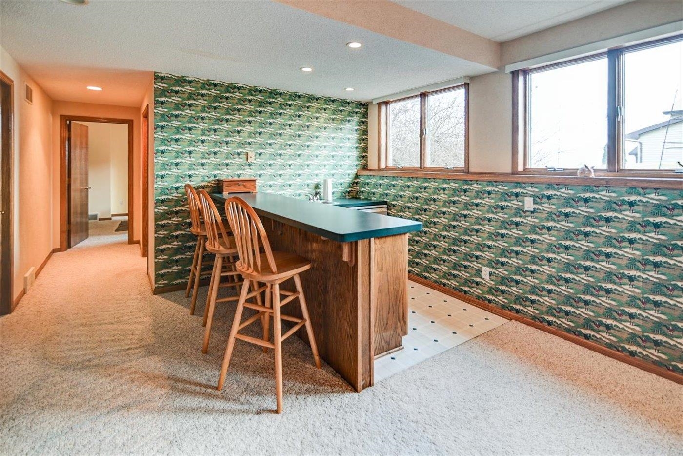 4939 Highwood Circle