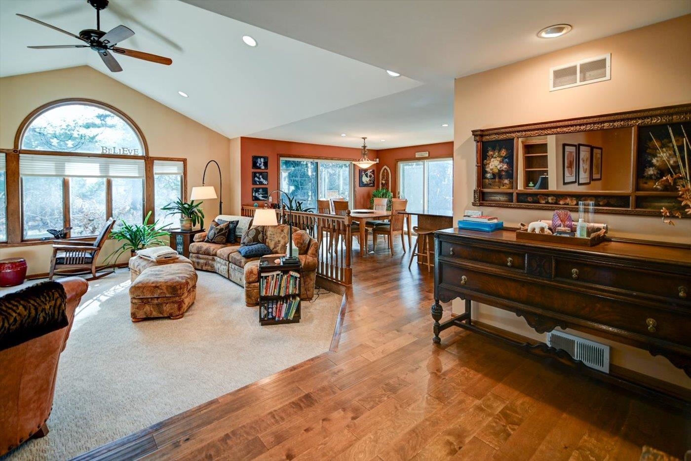 4939 Highwood Circle