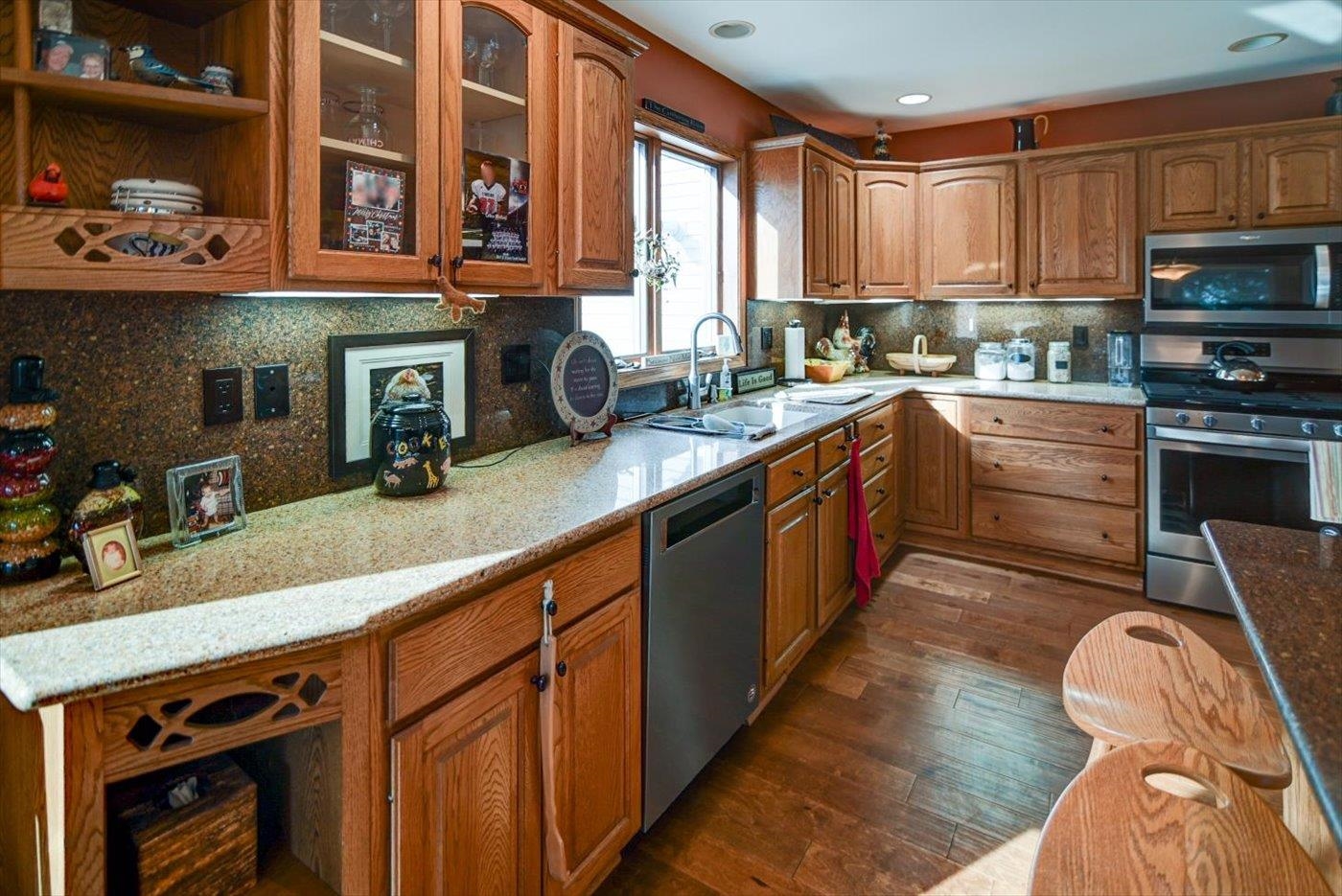 4939 Highwood Circle