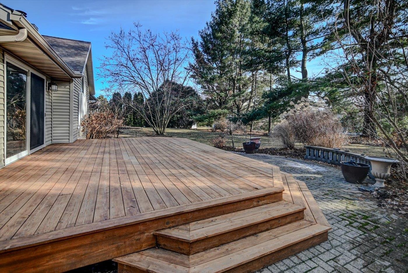 4939 Highwood Circle