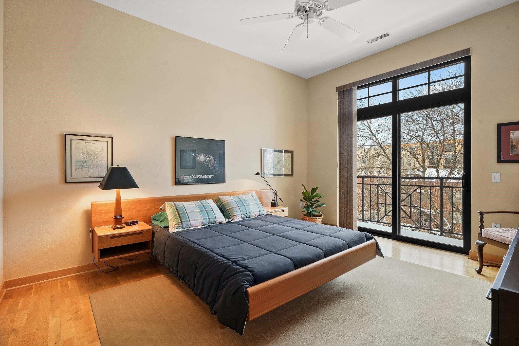 533 W Main Street Unit: 305