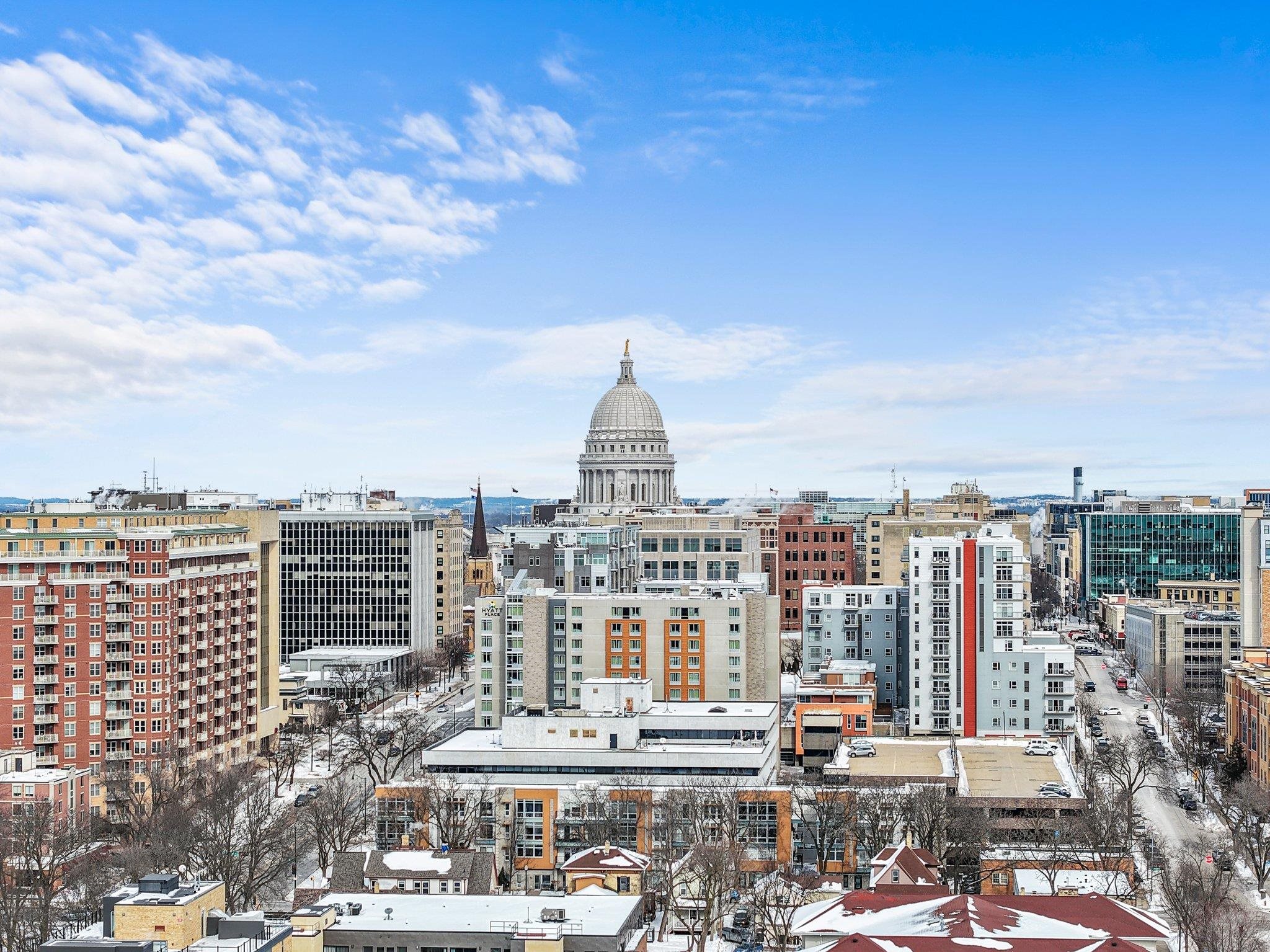 533 W Main Street Unit: 305
