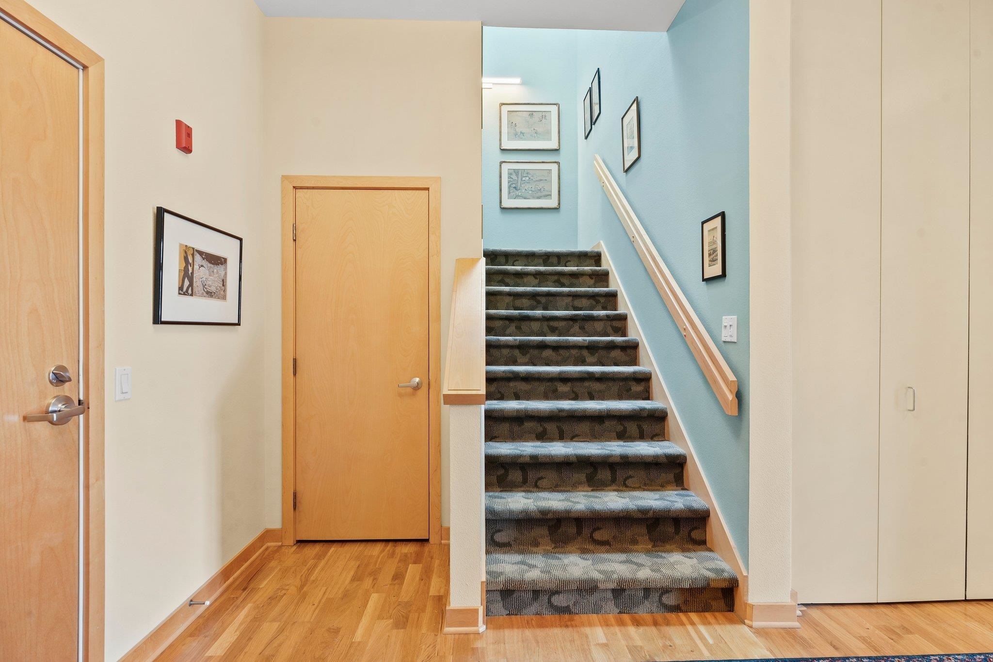 533 W Main Street Unit: 305