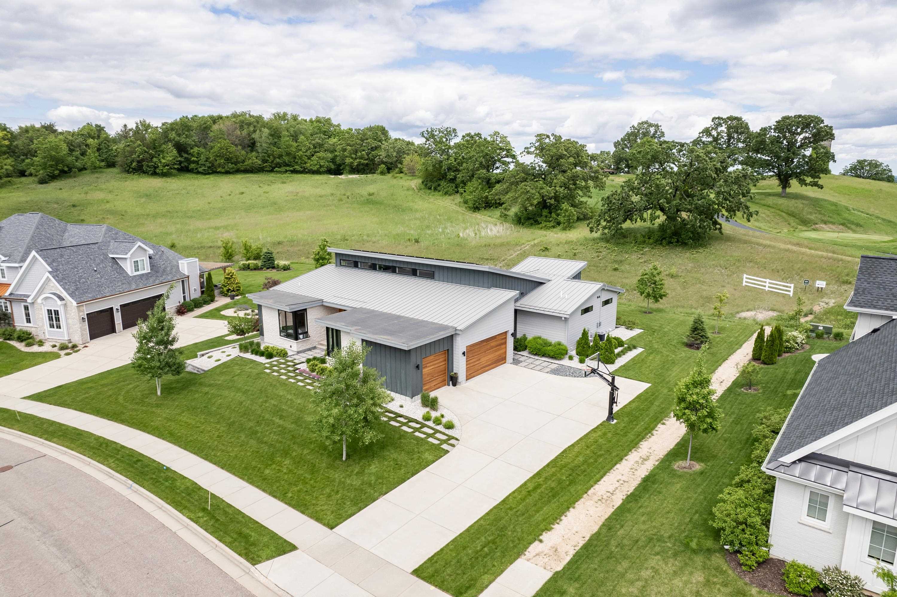4822 Breakers Rock Road