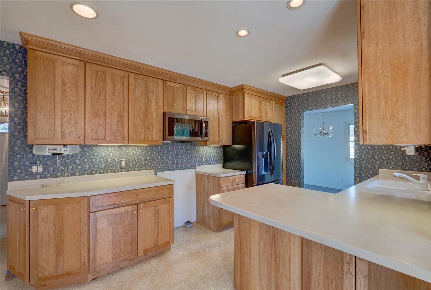 913 Arden Lane