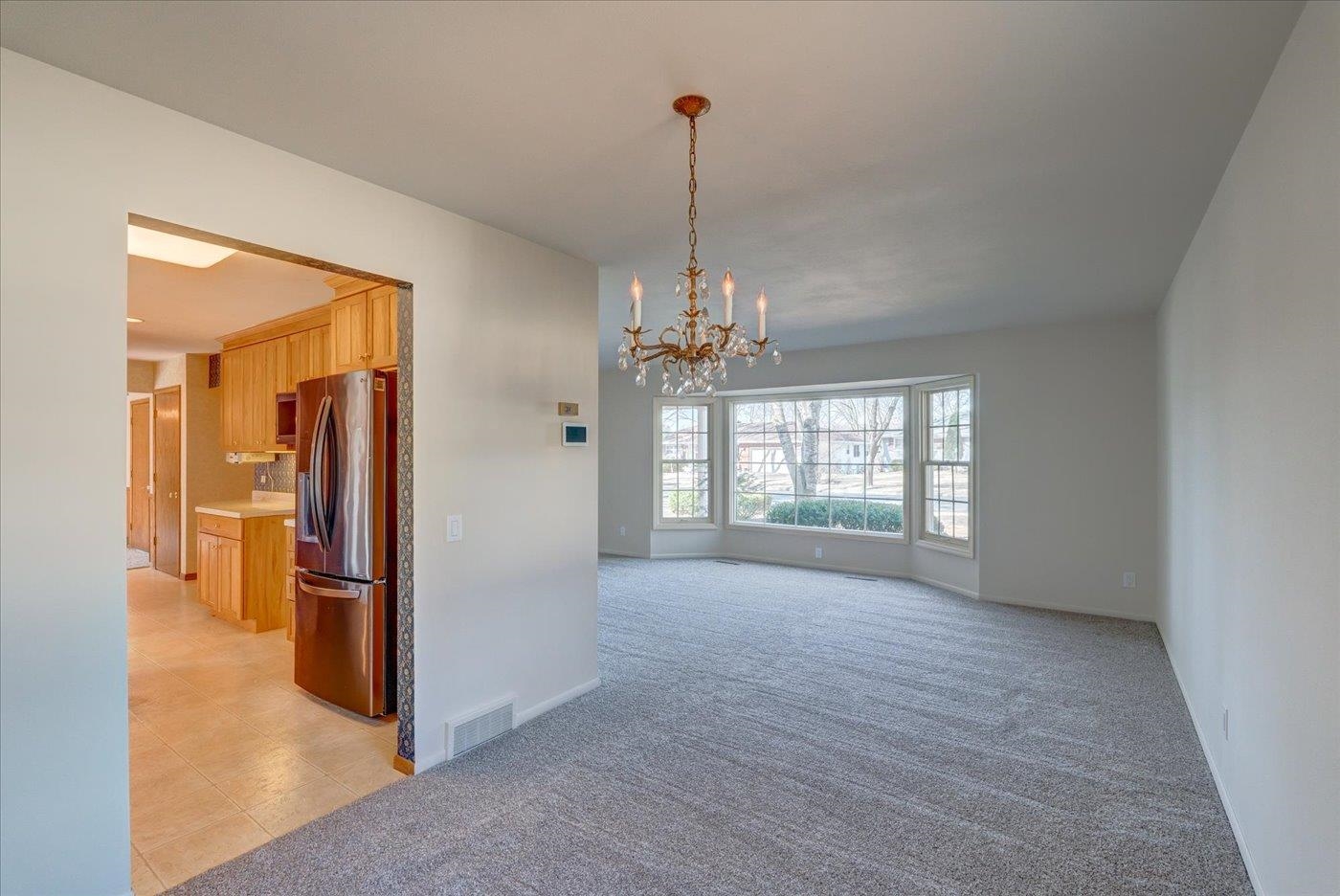 913 Arden Lane