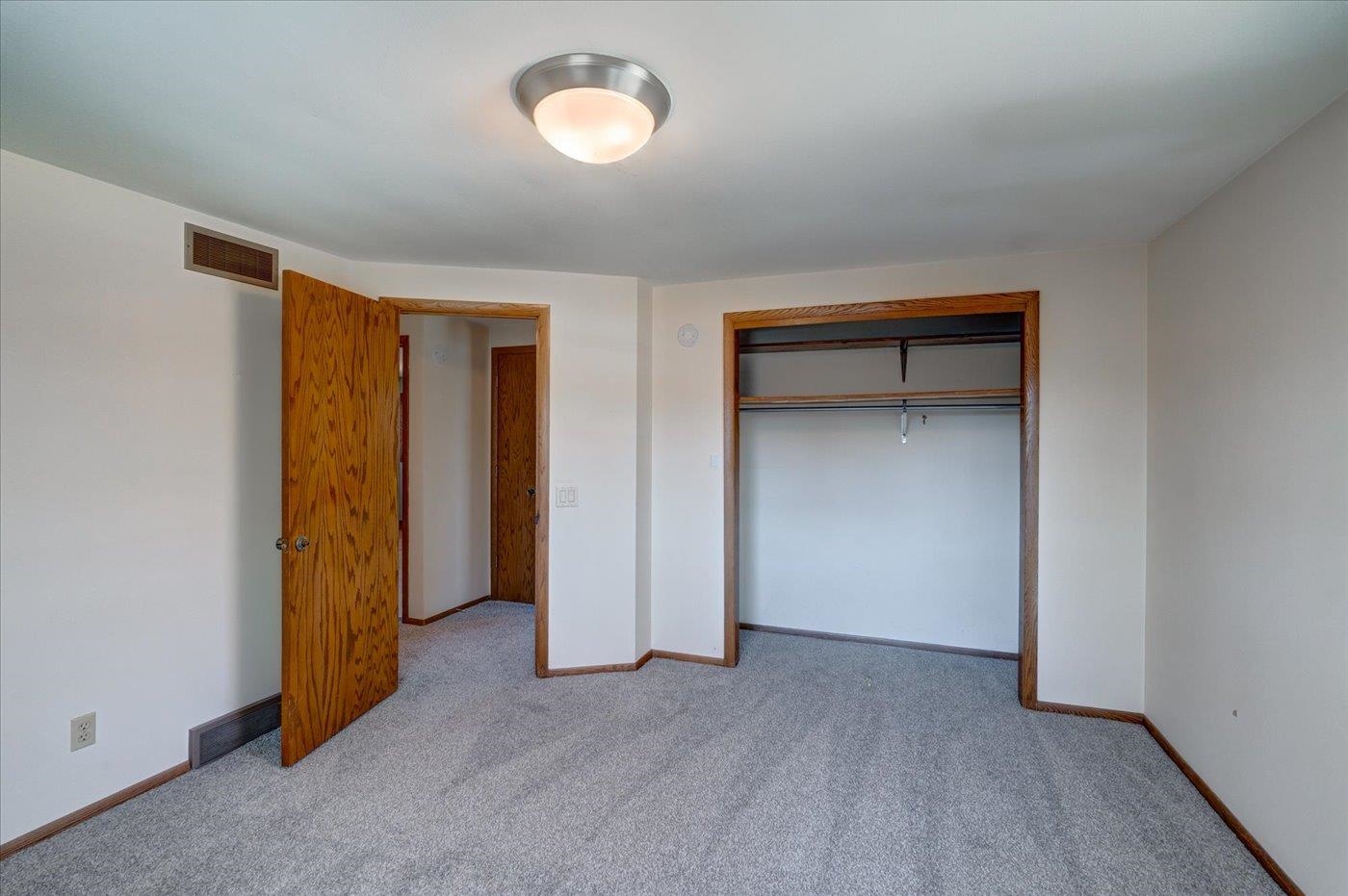913 Arden Lane