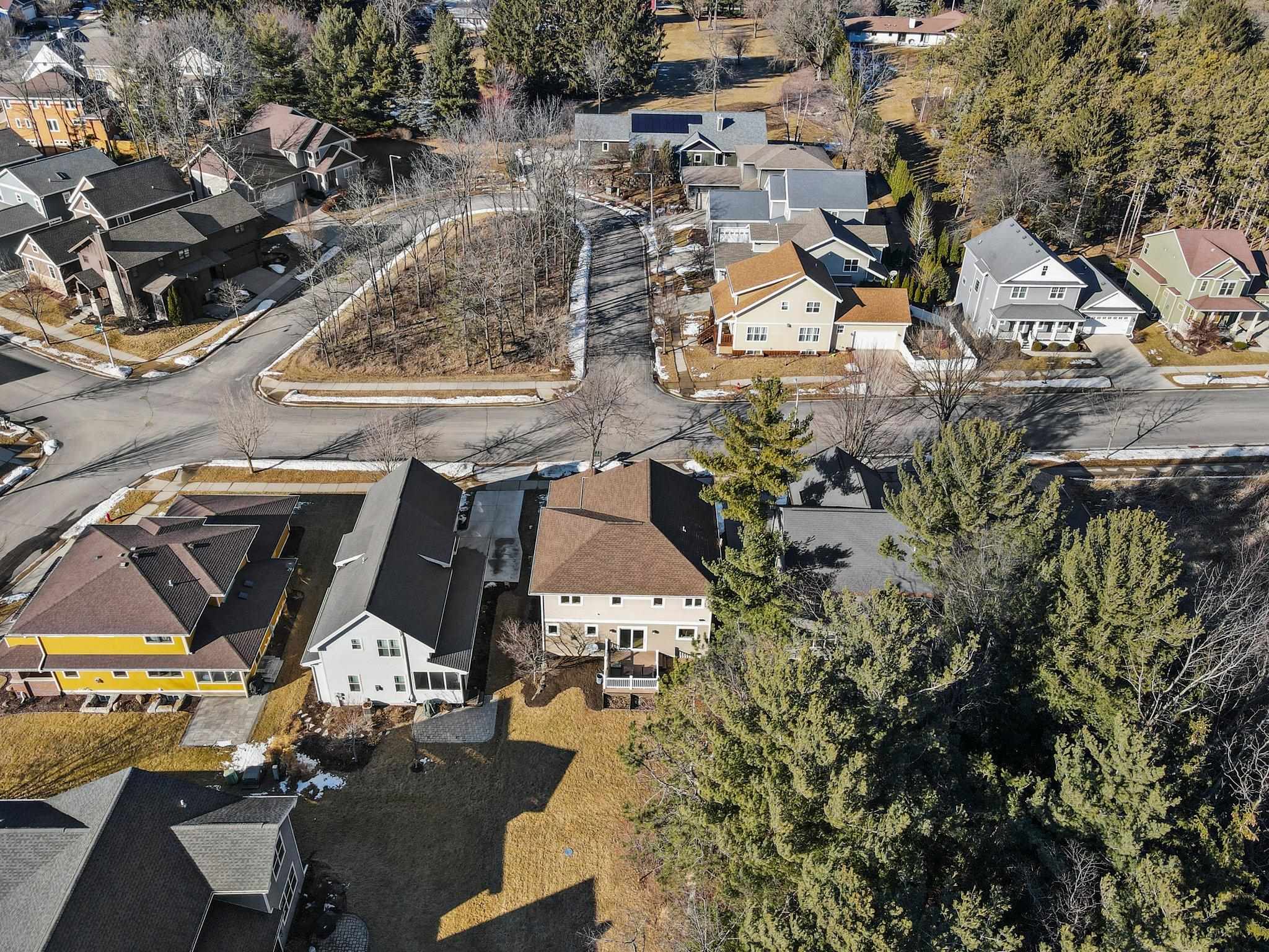 9333 Ancient Oak Lane