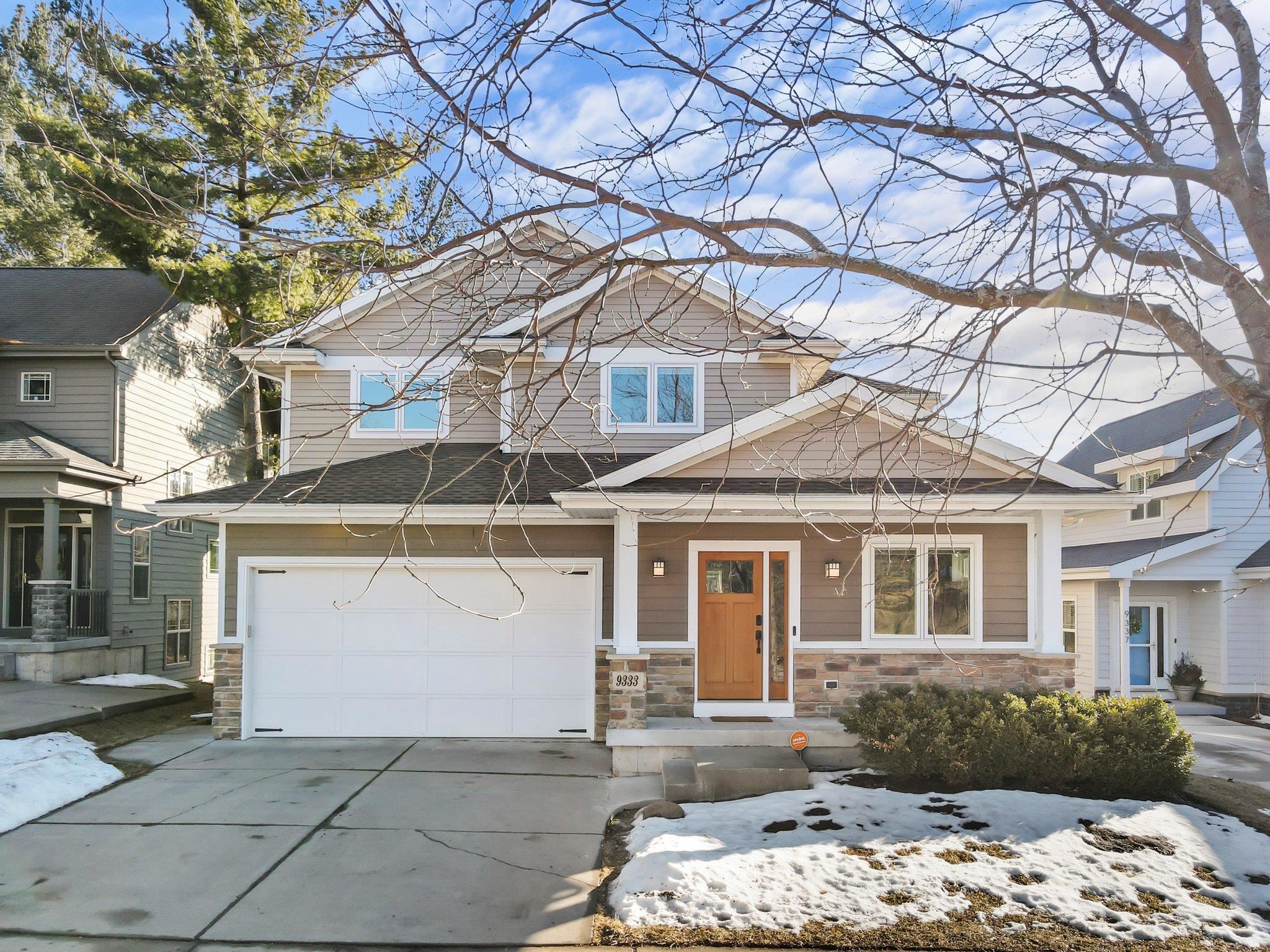 9333 Ancient Oak Lane