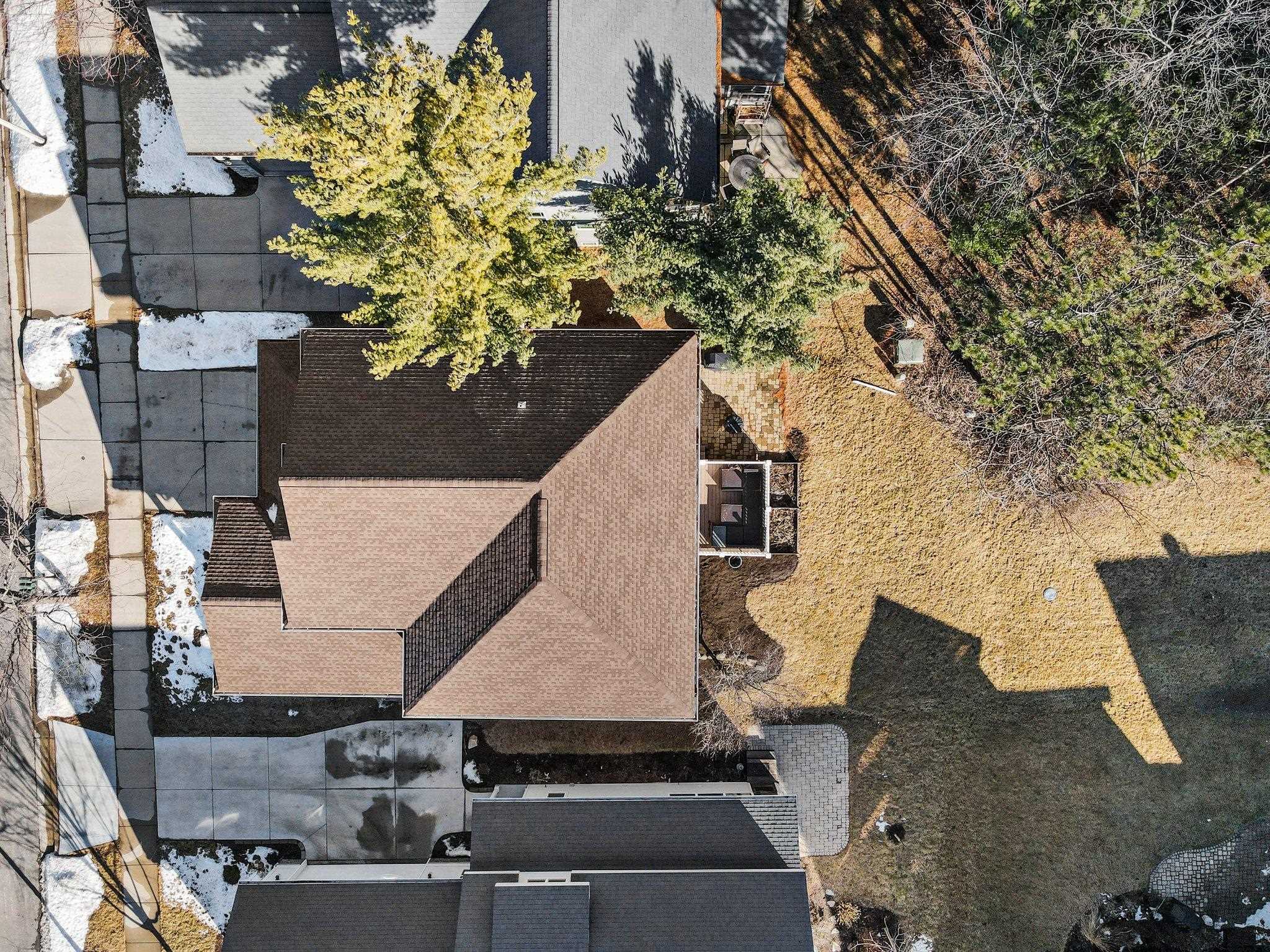 9333 Ancient Oak Lane