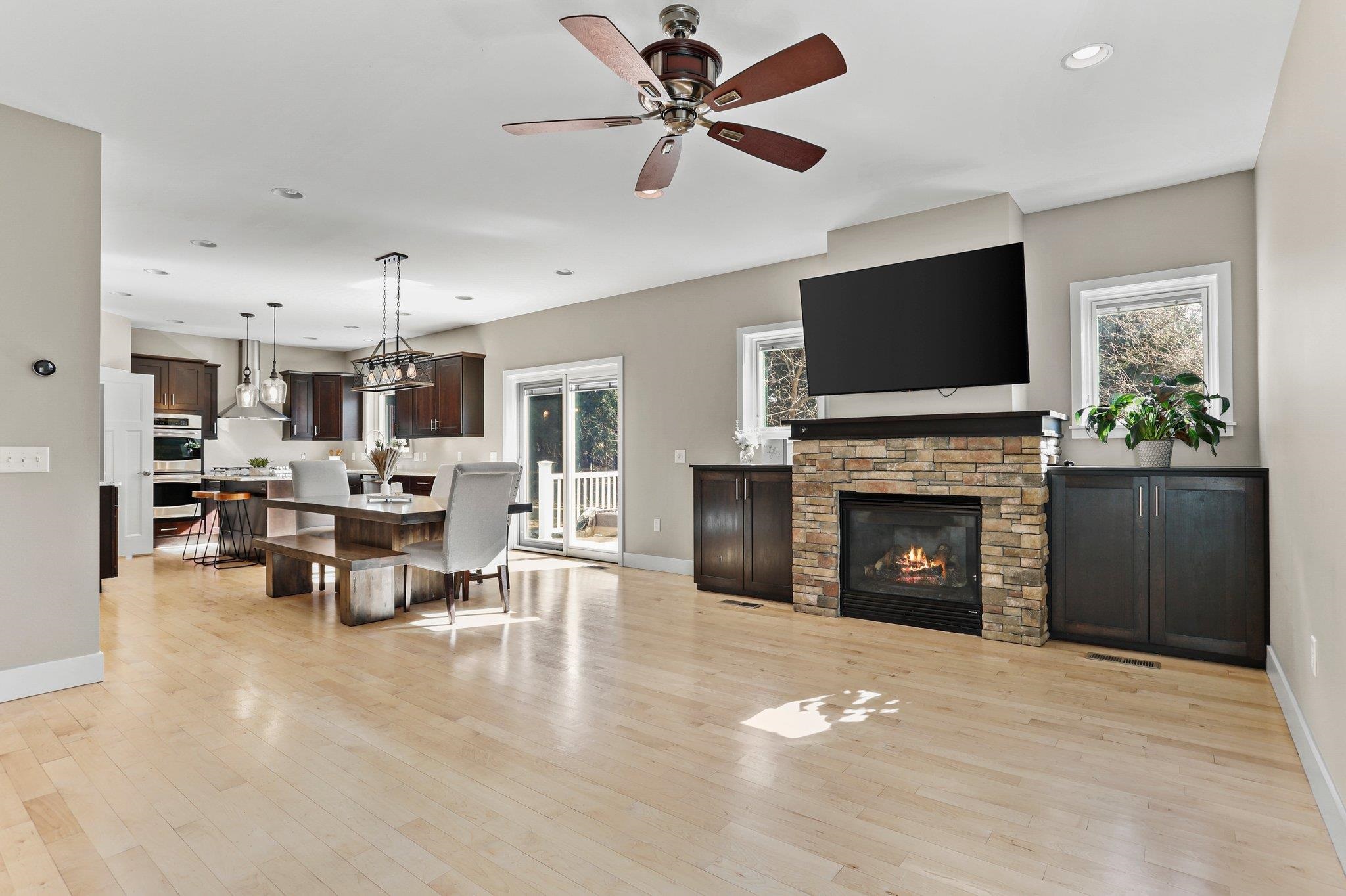 9333 Ancient Oak Lane