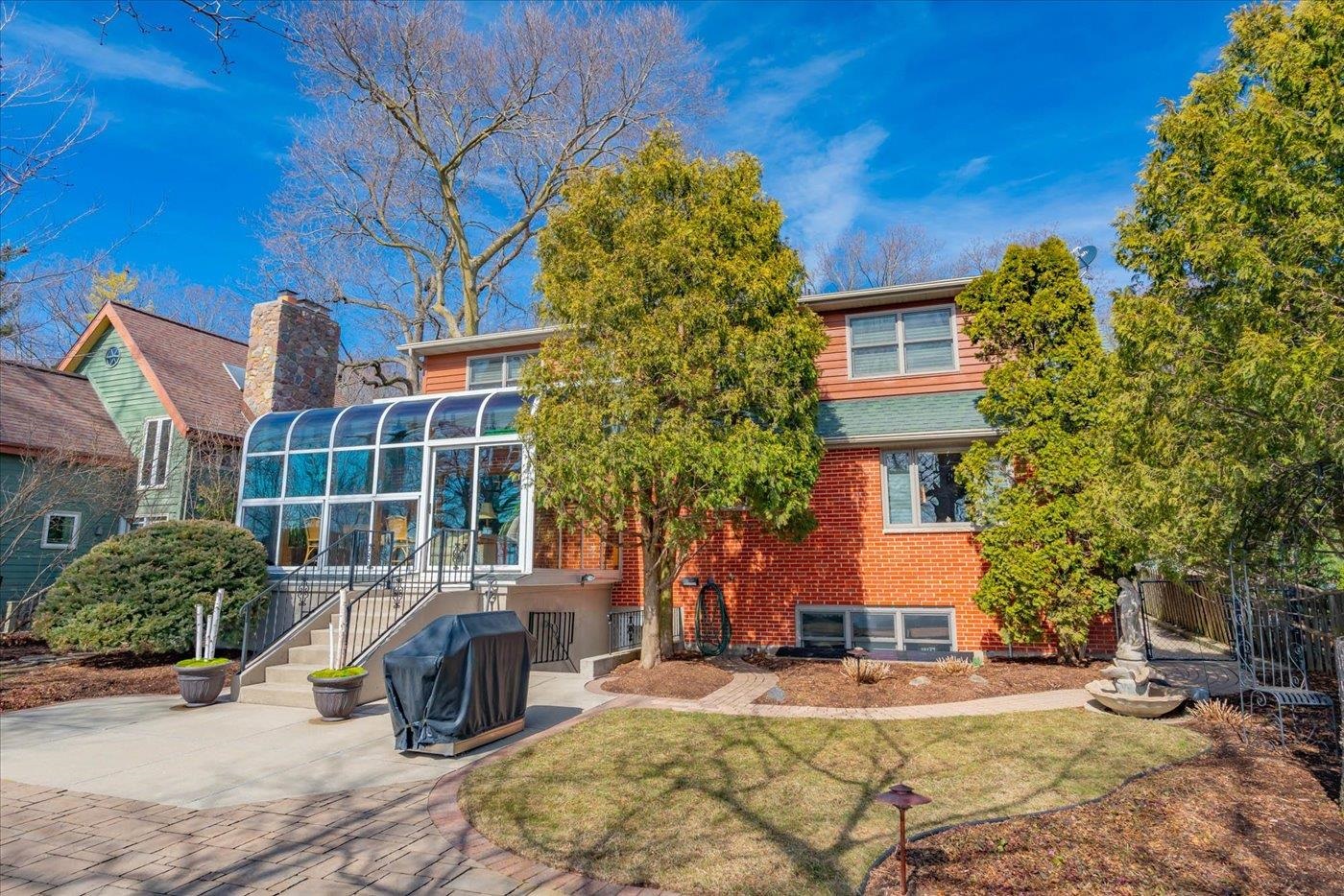701 Woodward Drive