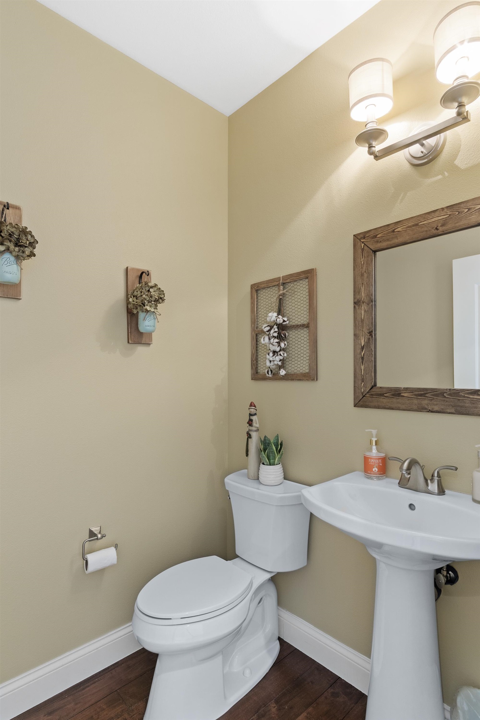 784 Westbridge Trail