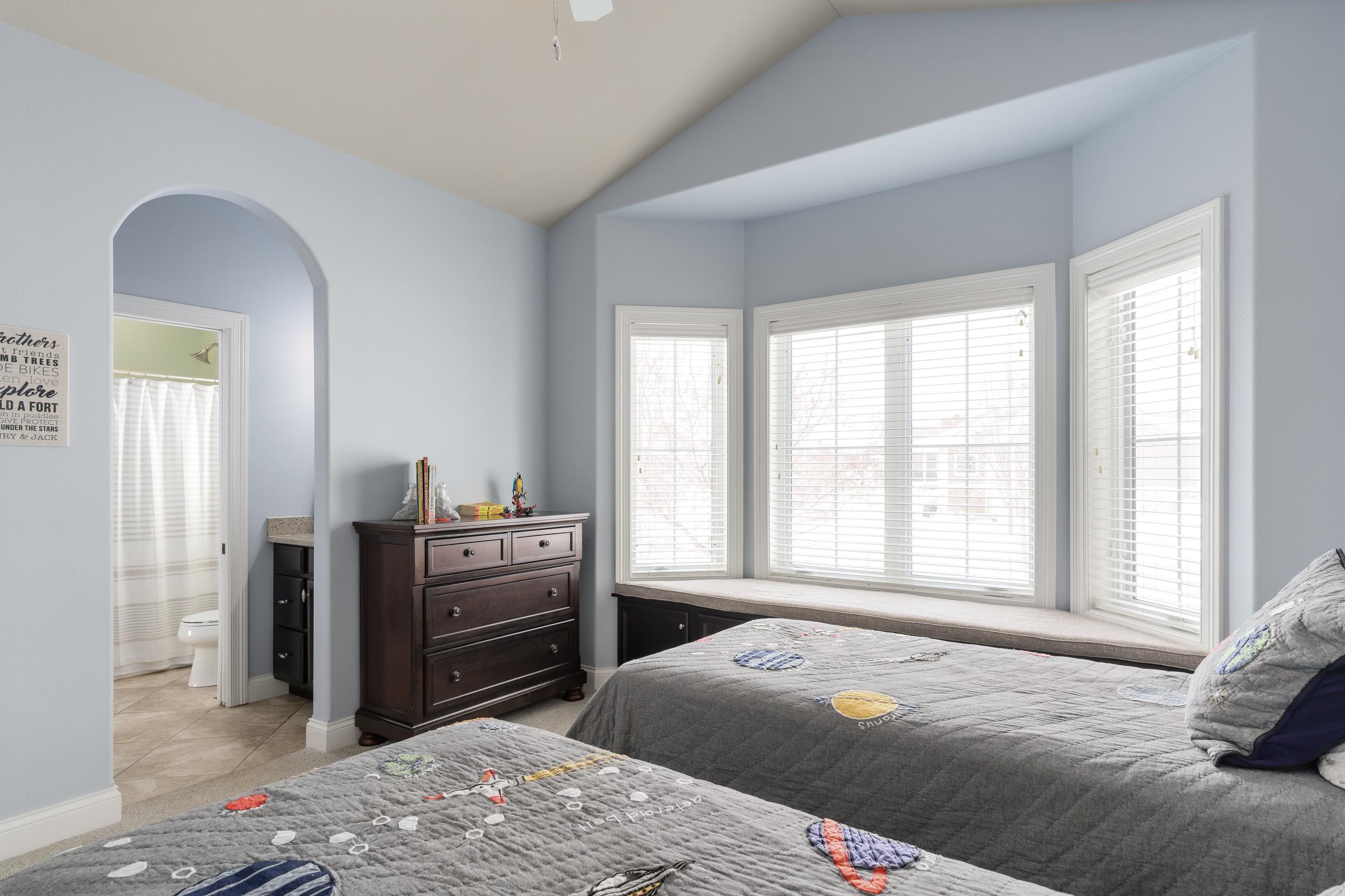 784 Westbridge Trail