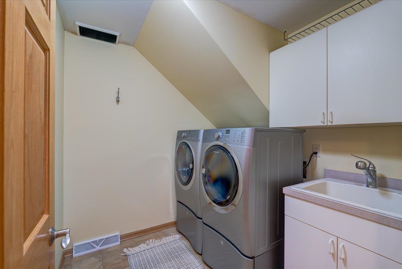 9514 Hill Creek Drive