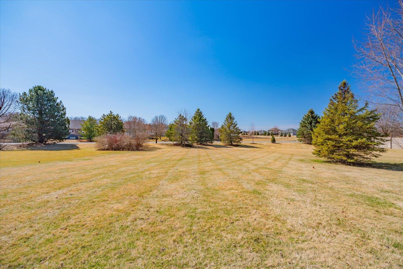 5 Kingswood Circle