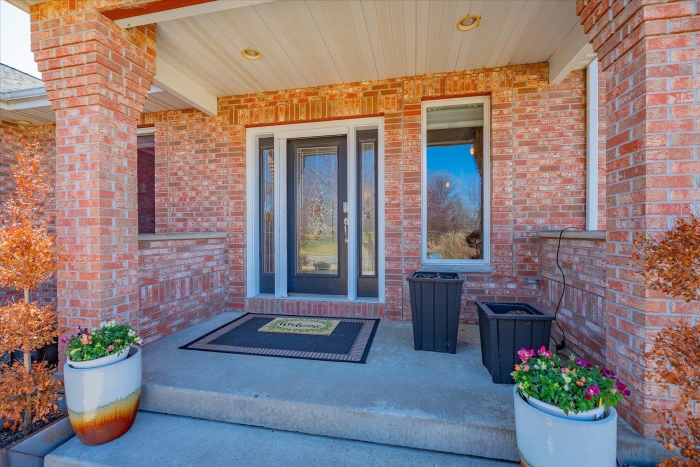 5 Kingswood Circle