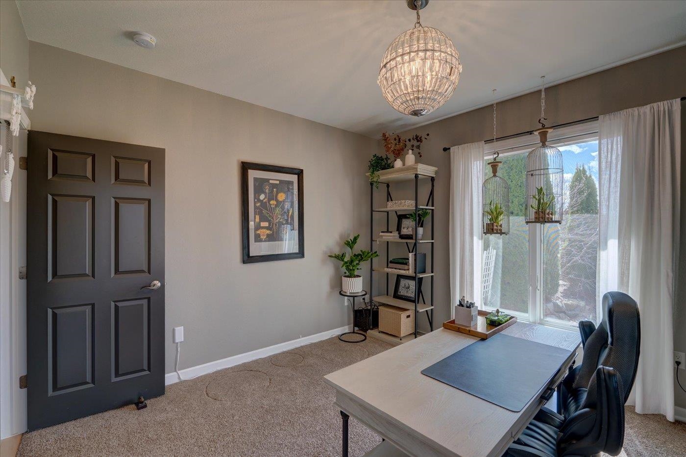 5 Kingswood Circle
