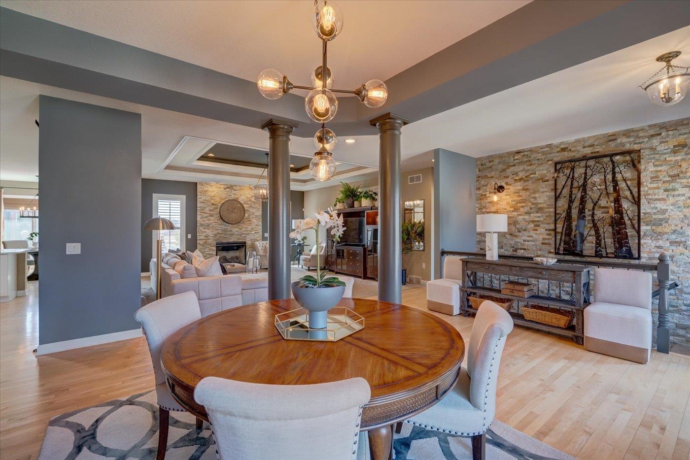 5 Kingswood Circle