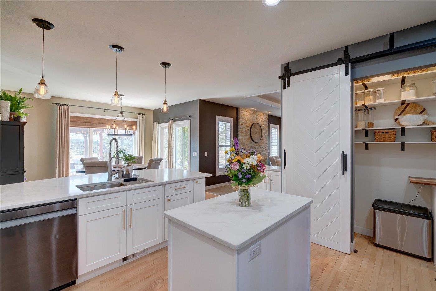 5 Kingswood Circle