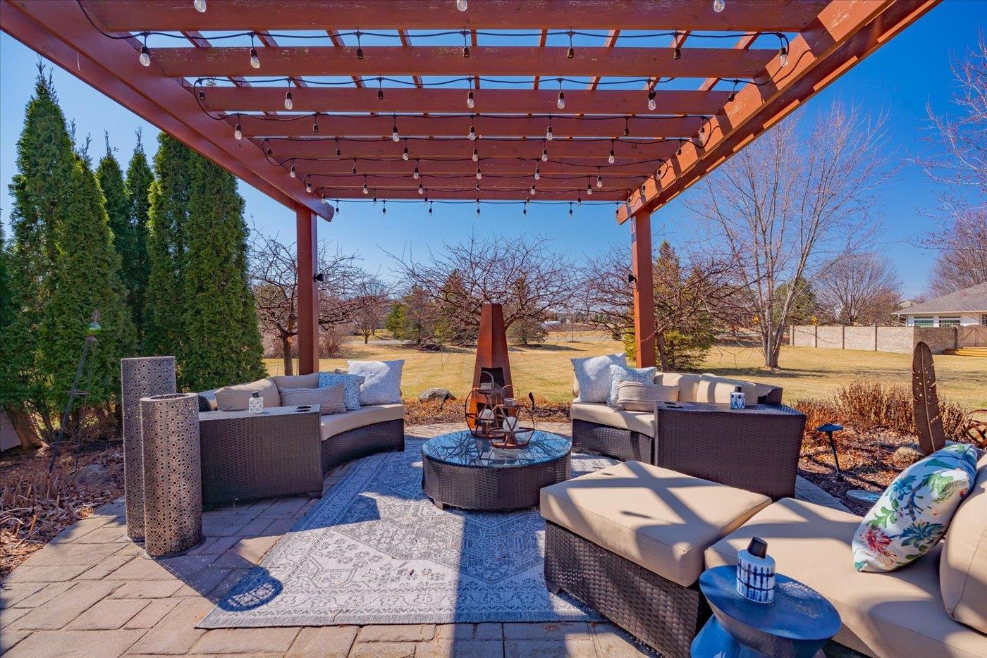5 Kingswood Circle