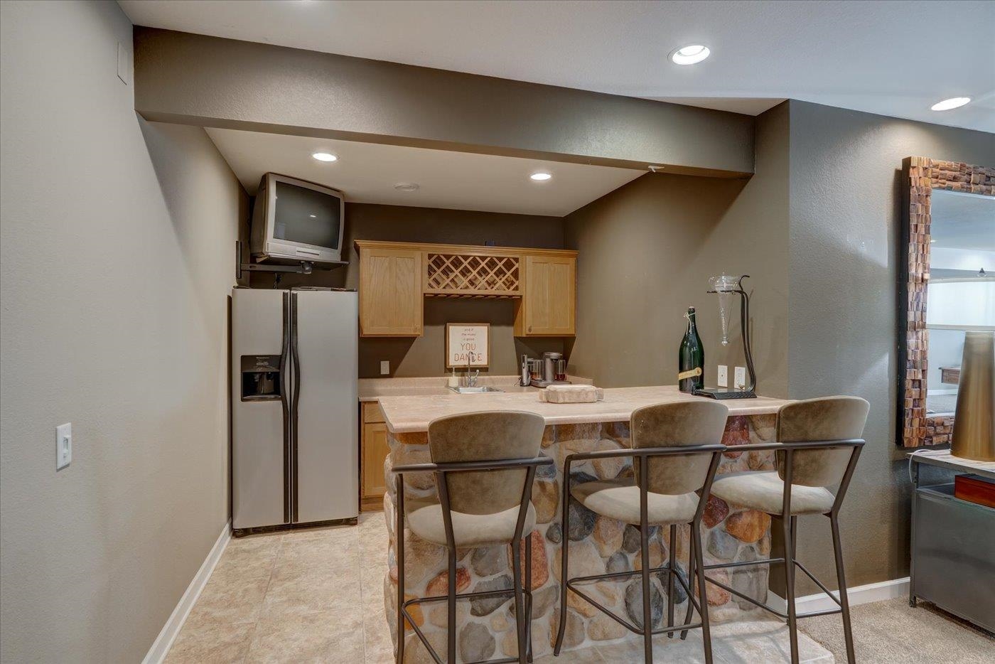 5 Kingswood Circle