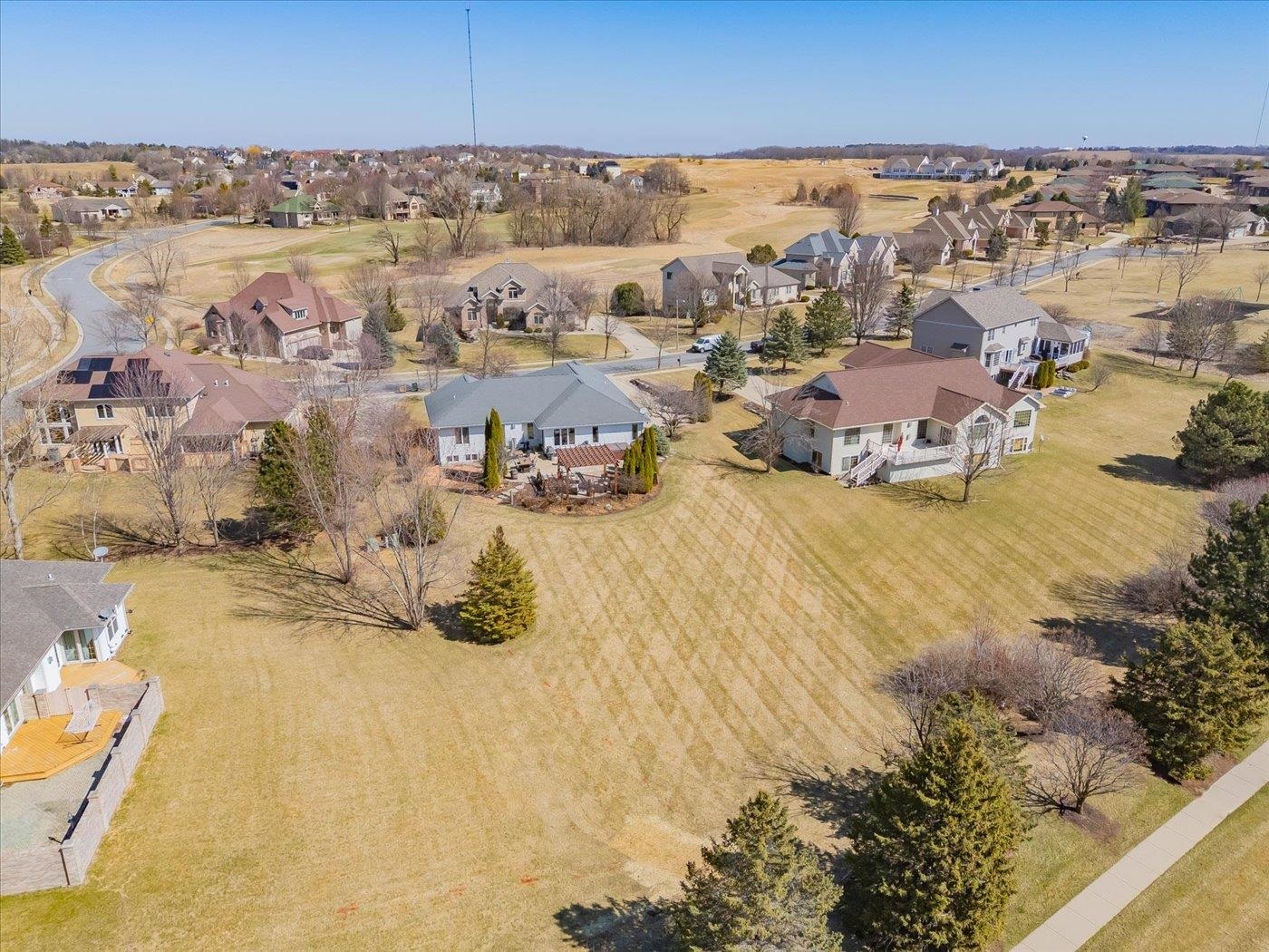 5 Kingswood Circle