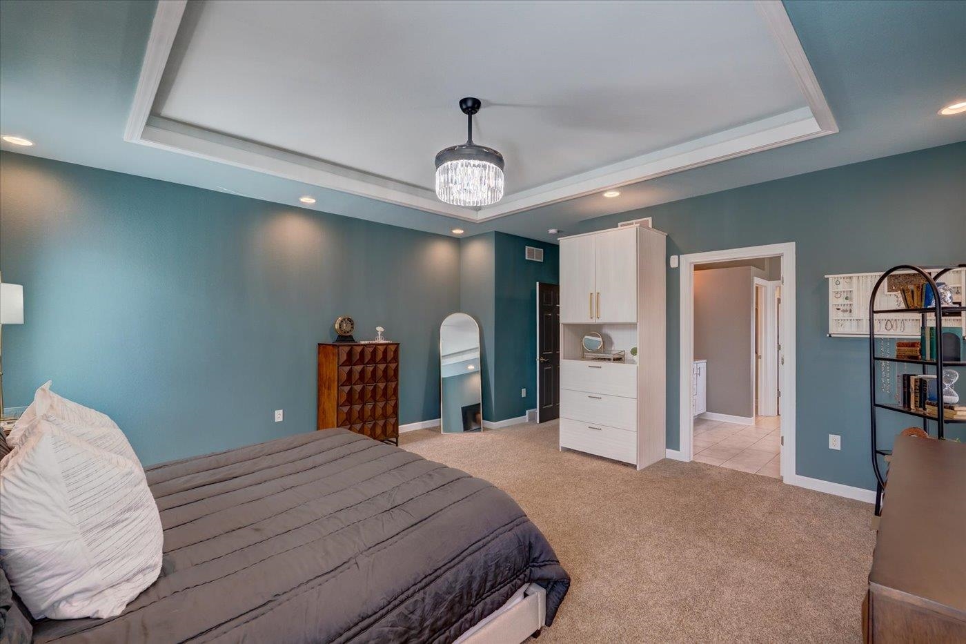 5 Kingswood Circle