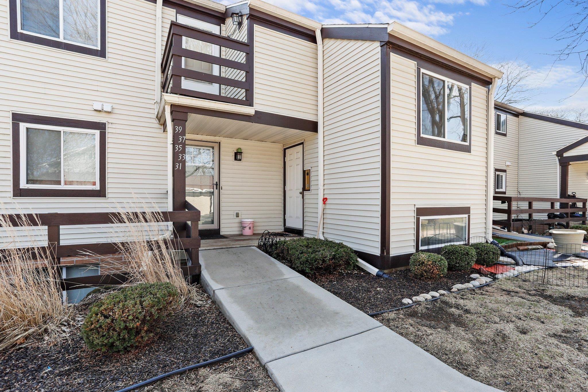 25 Creekside Way Unit: 37