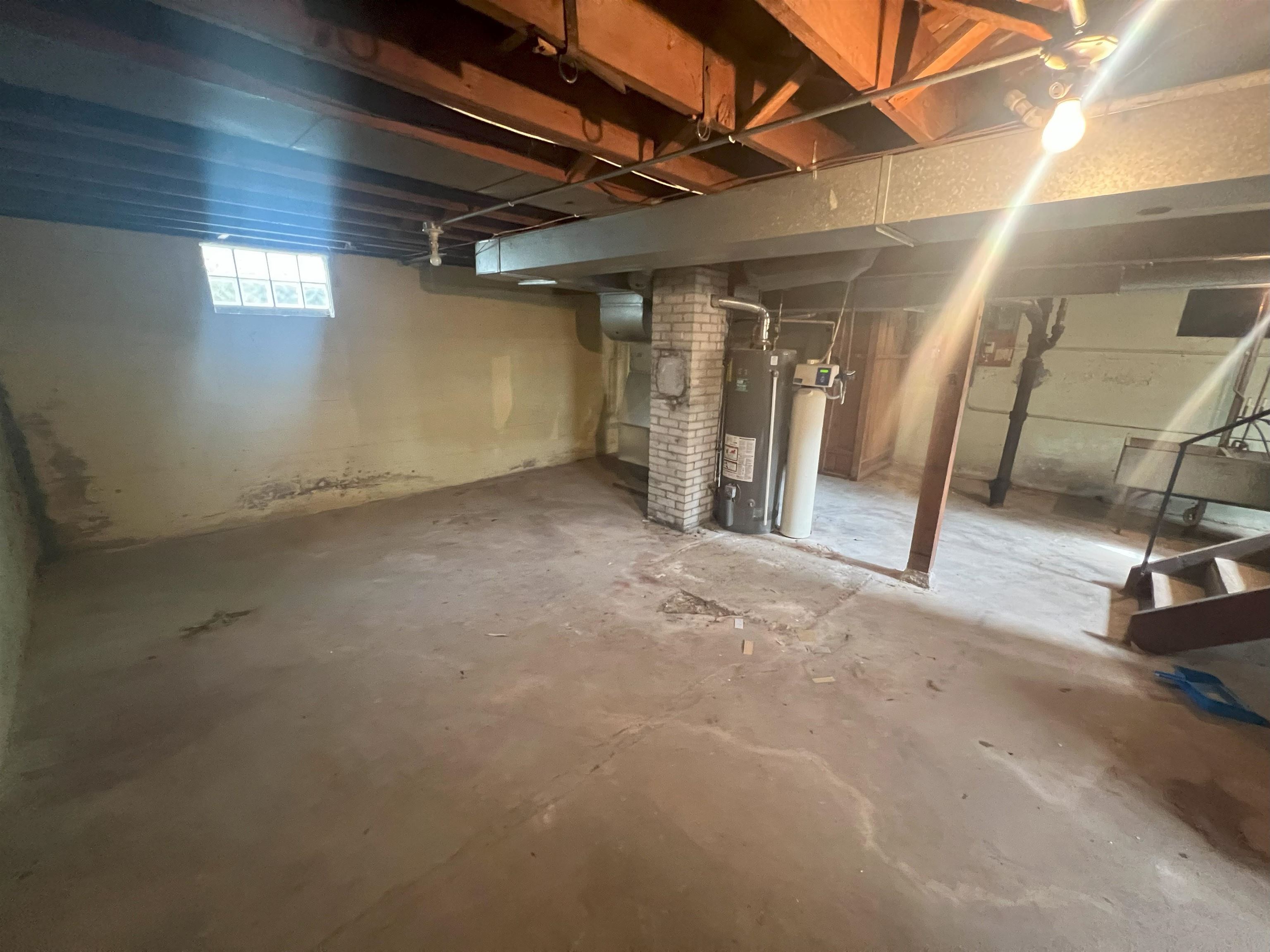 4022 Meyer Avenue
