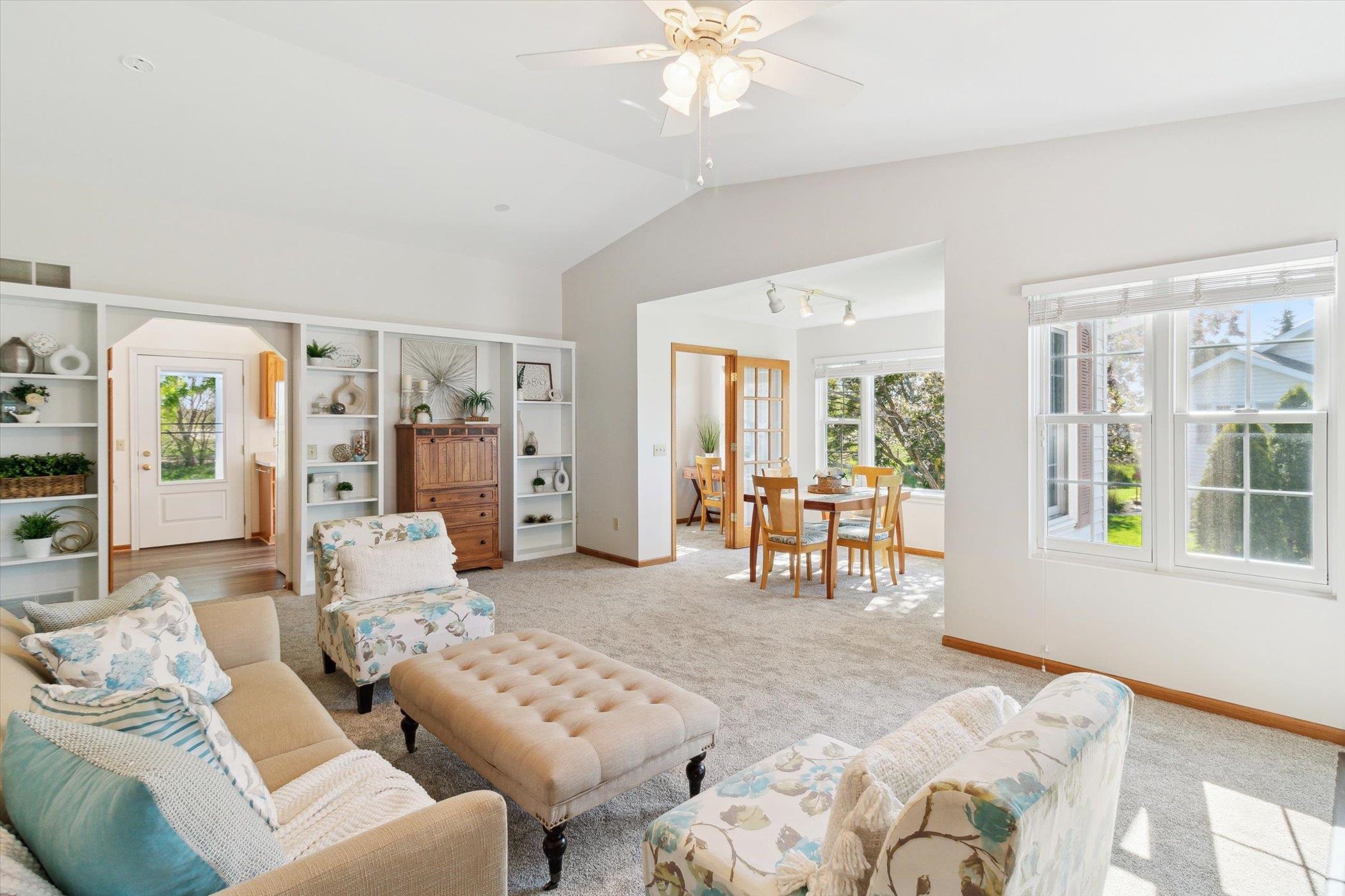 997 NEW HAMPTON Drive