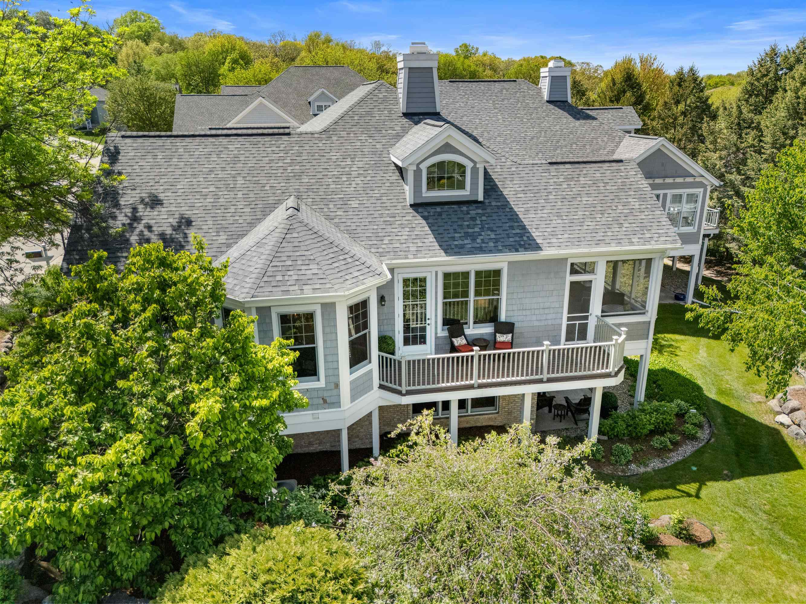 7 Settler Hill Circle