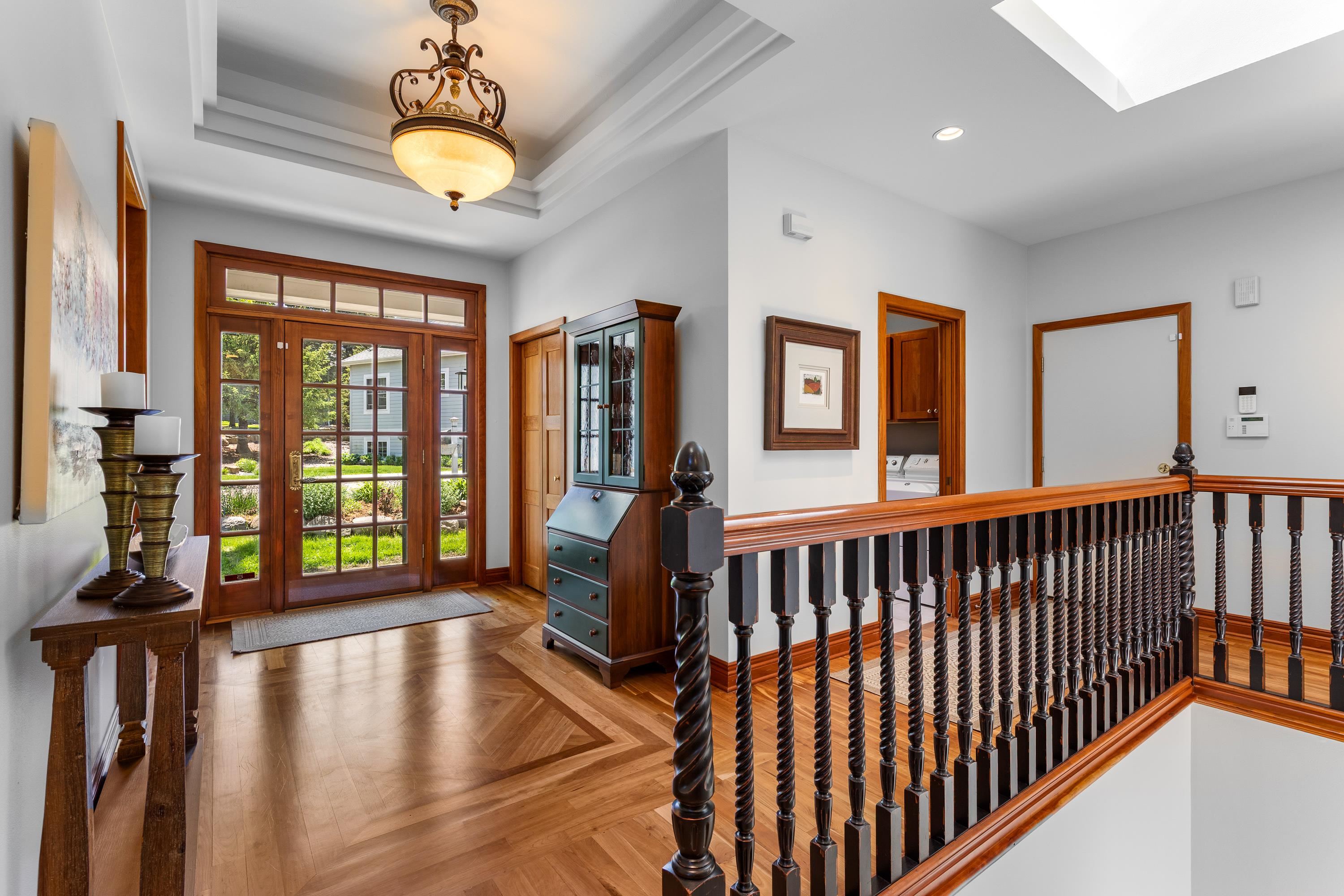 7 Settler Hill Circle