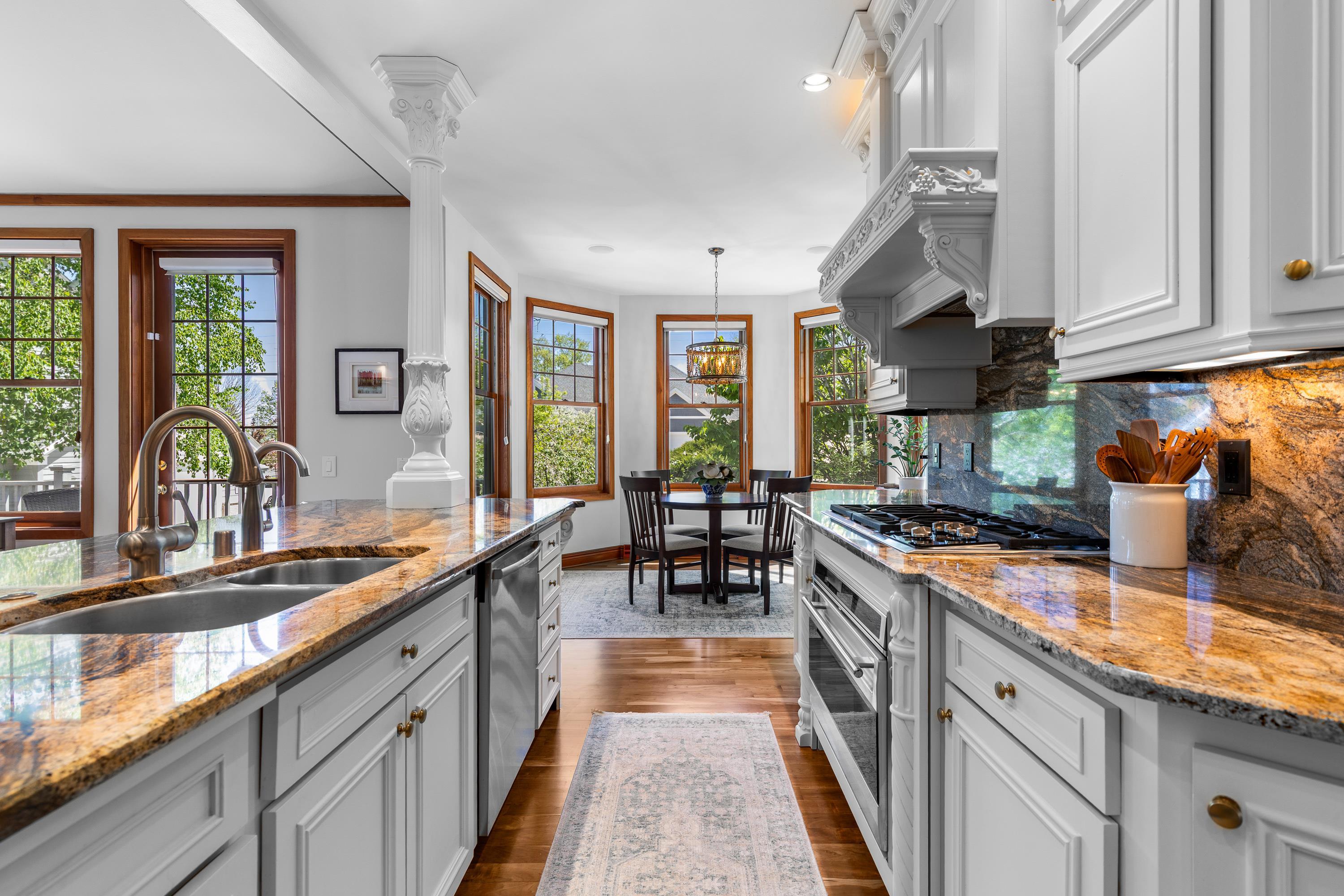 7 Settler Hill Circle